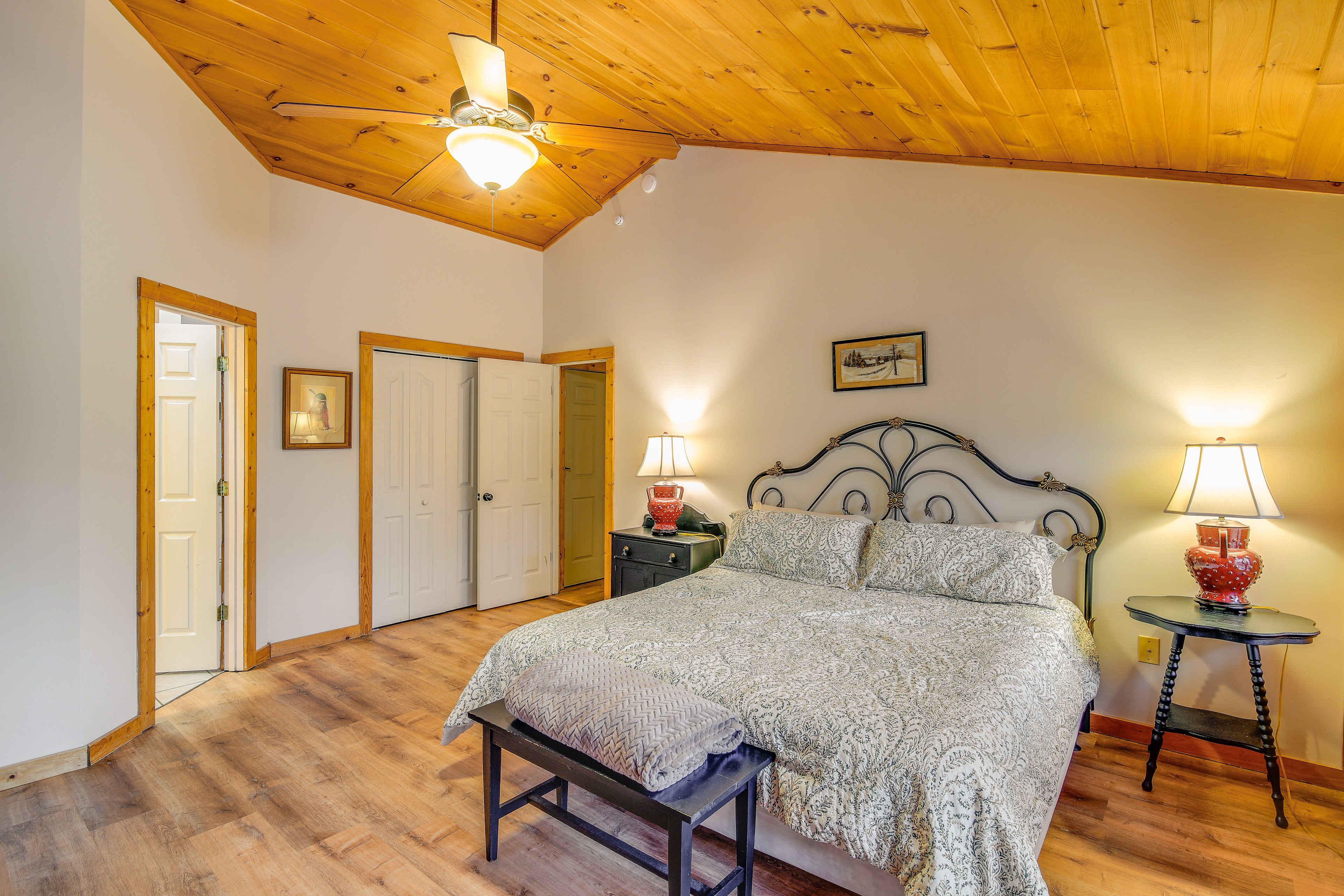 Bedroom 2 | King Bed | Smart TV | Deck Access | Upper Level