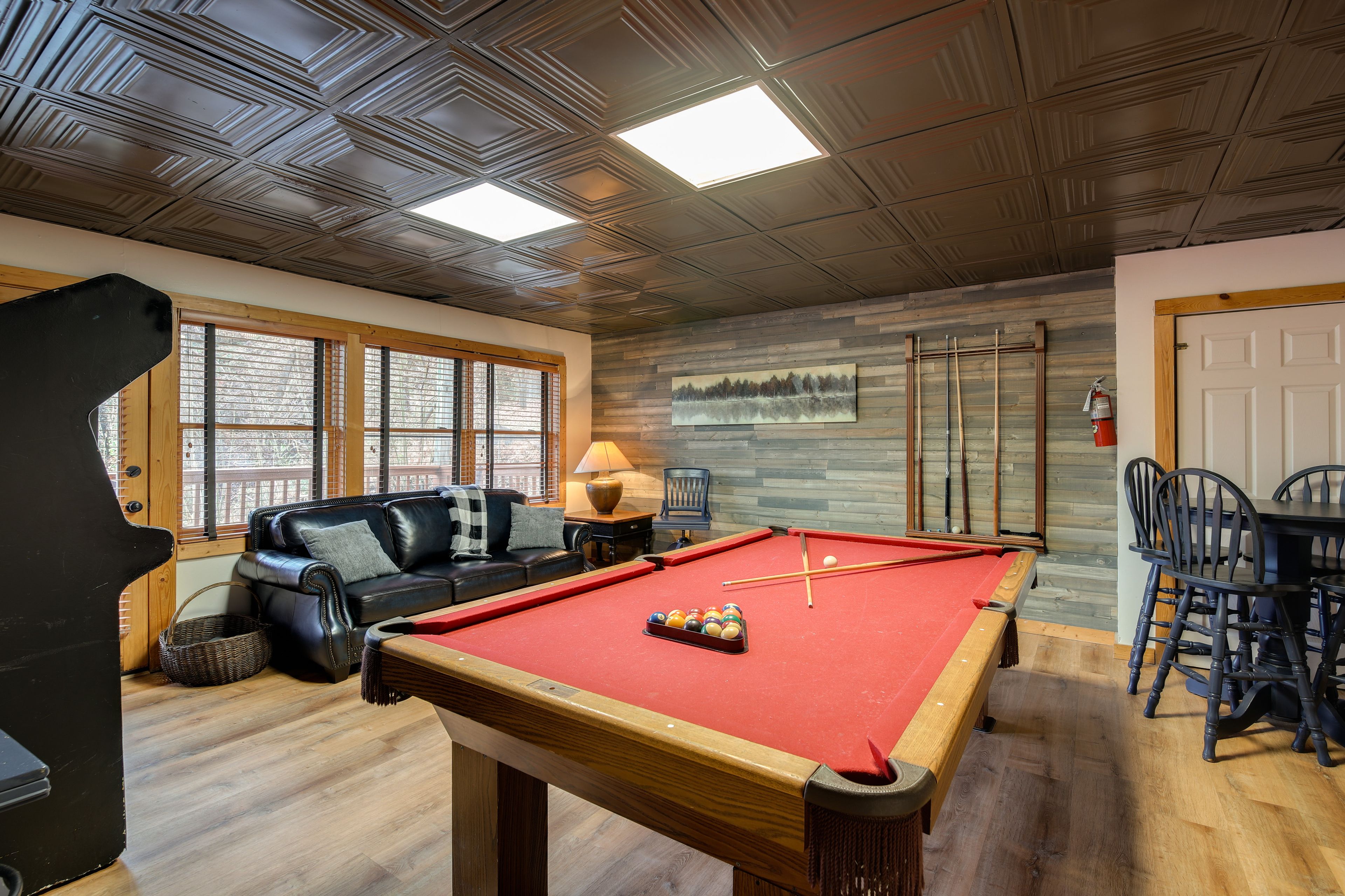 Game Room | Queen Sleeper Sofa