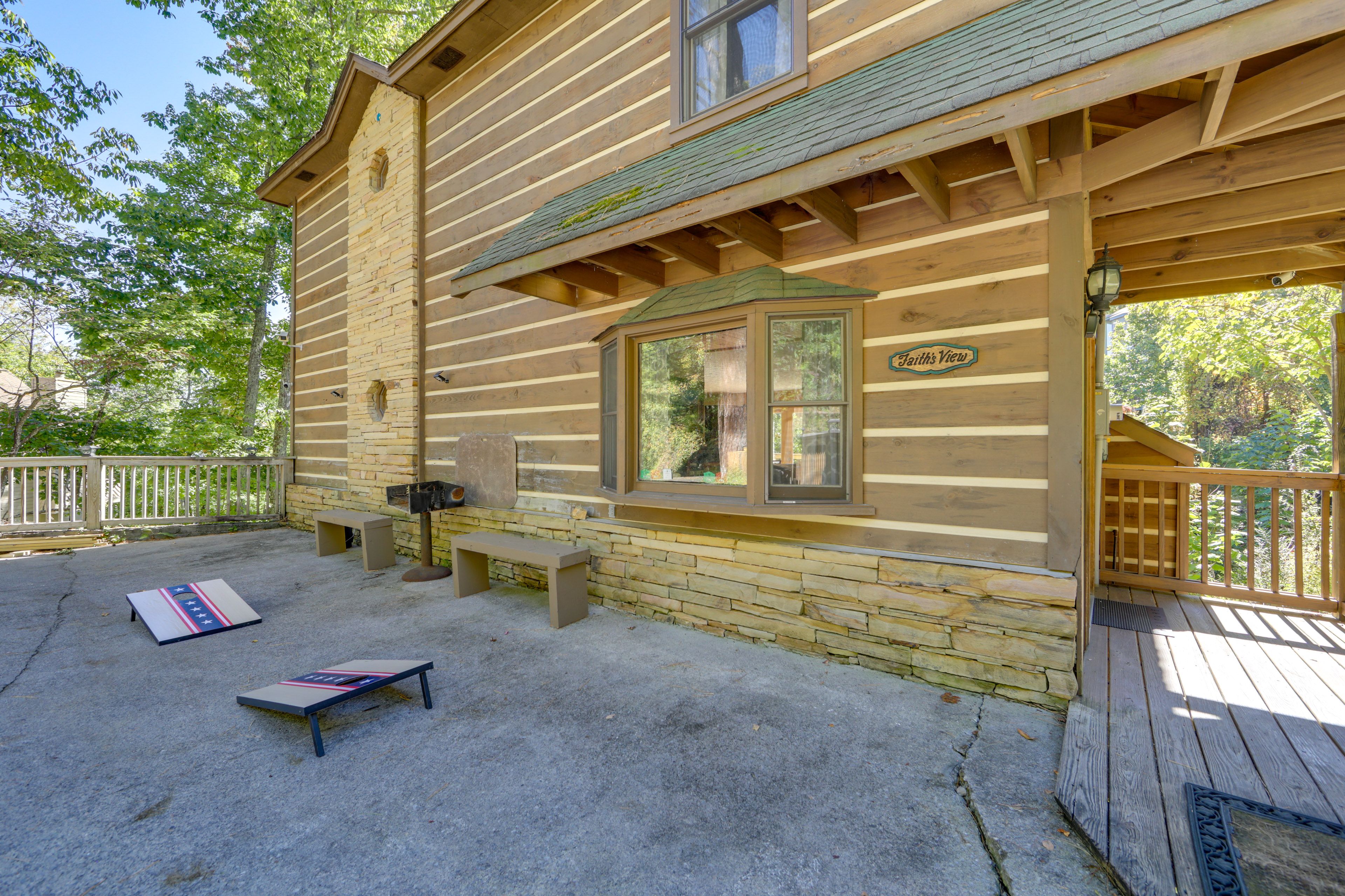 Exterior | Charcoal Grill | Cornhole