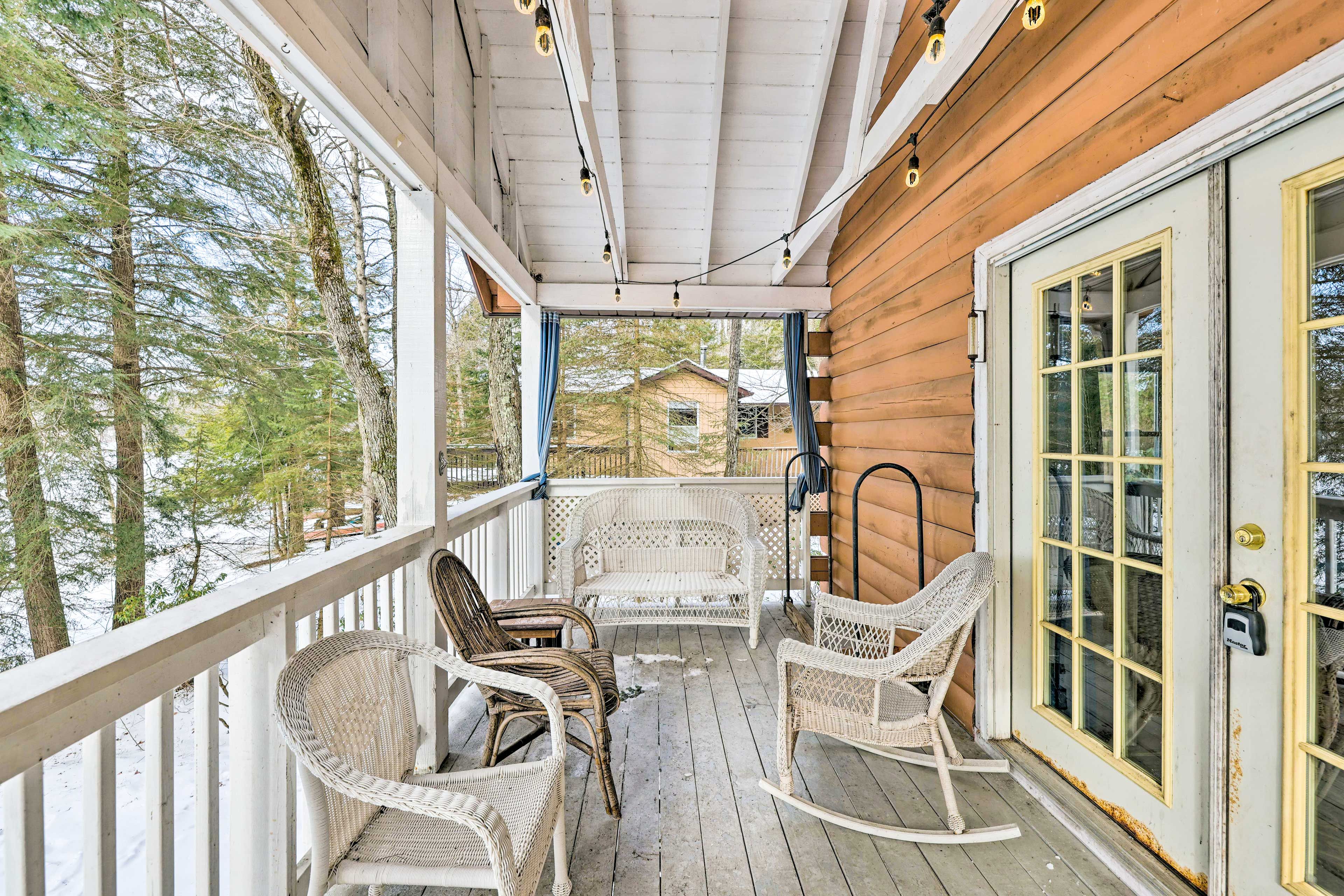 Covered Wraparound Deck | 2nd Floor