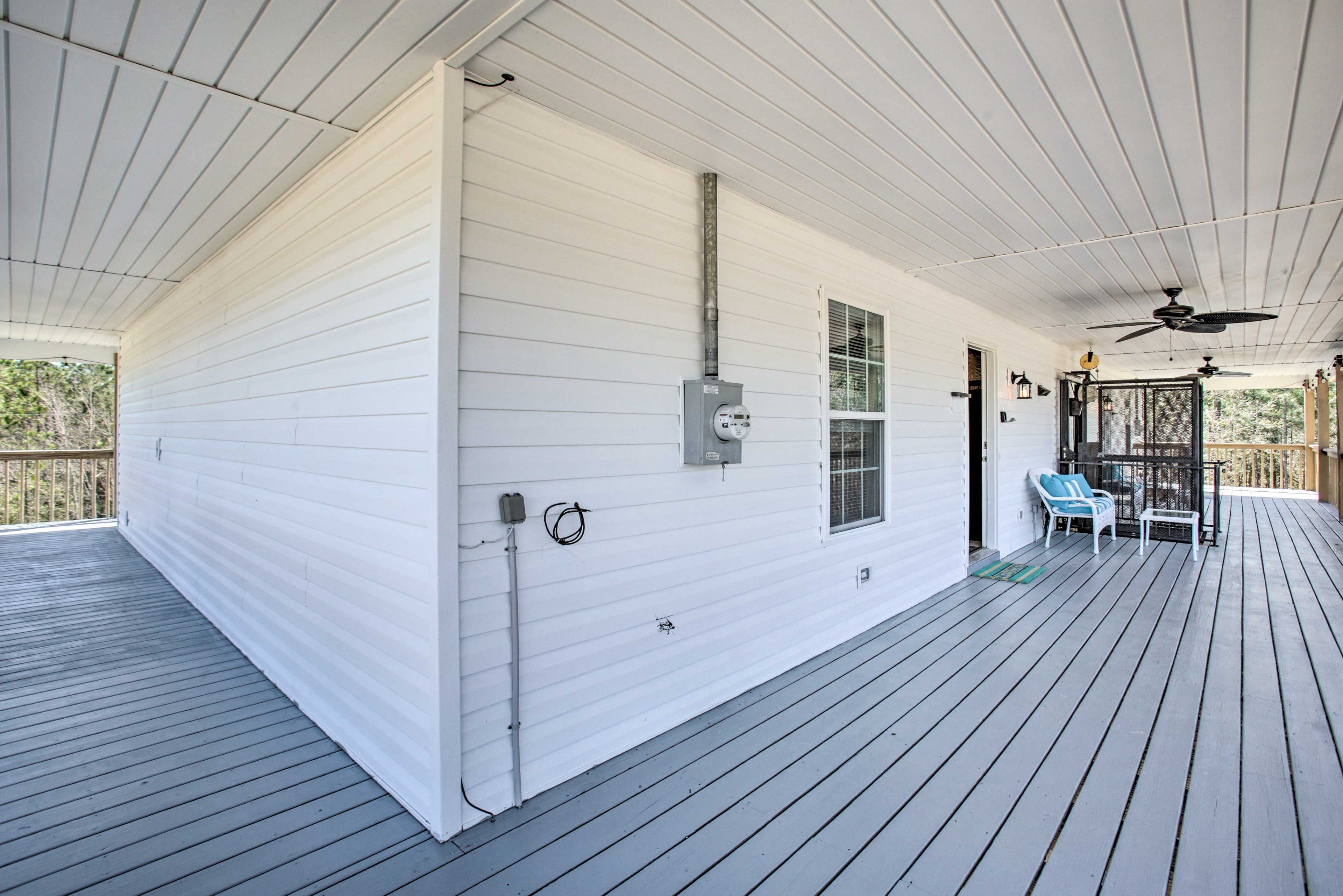 Covered Deck | Cargo Elevator