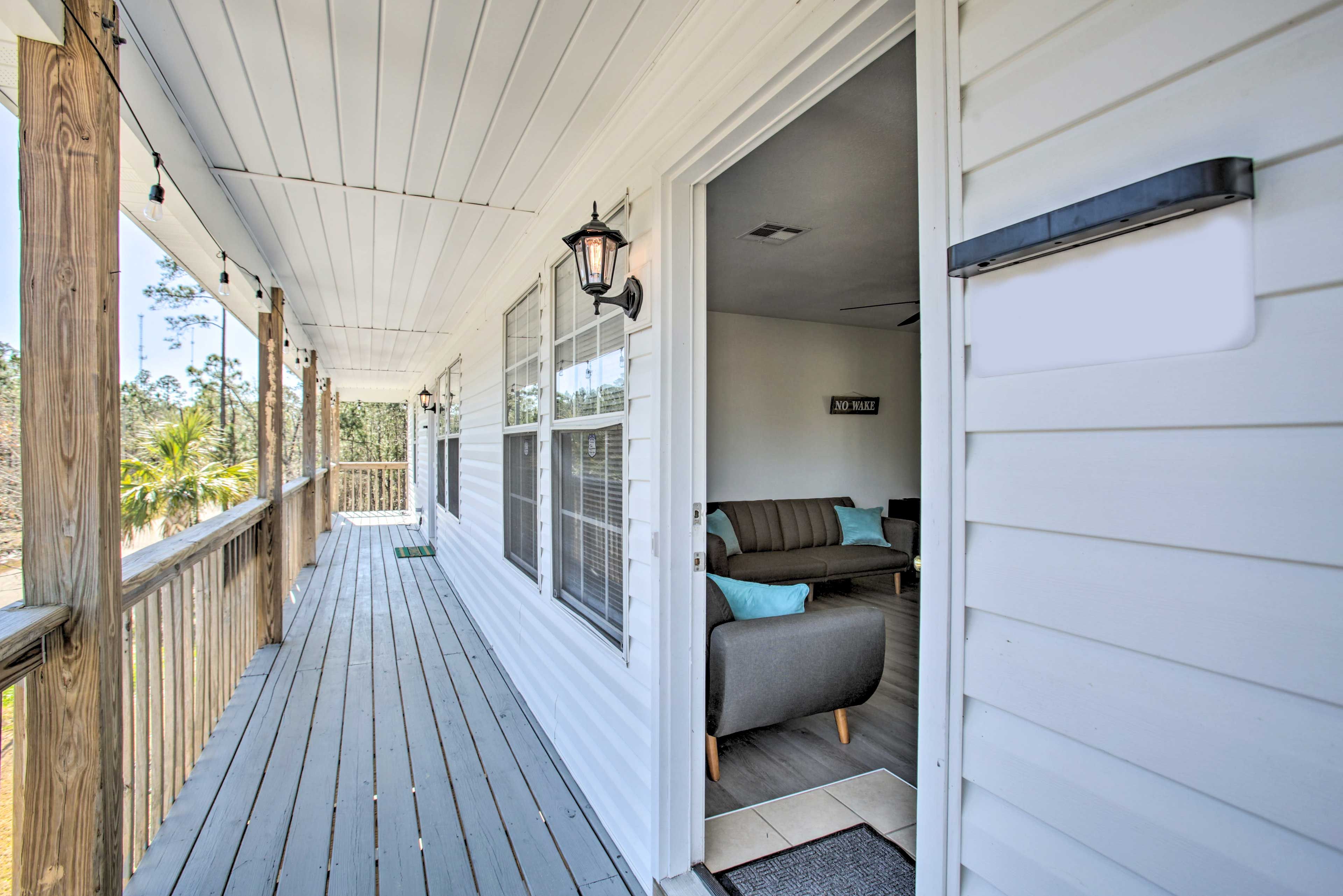 Covered Deck | Front Entry