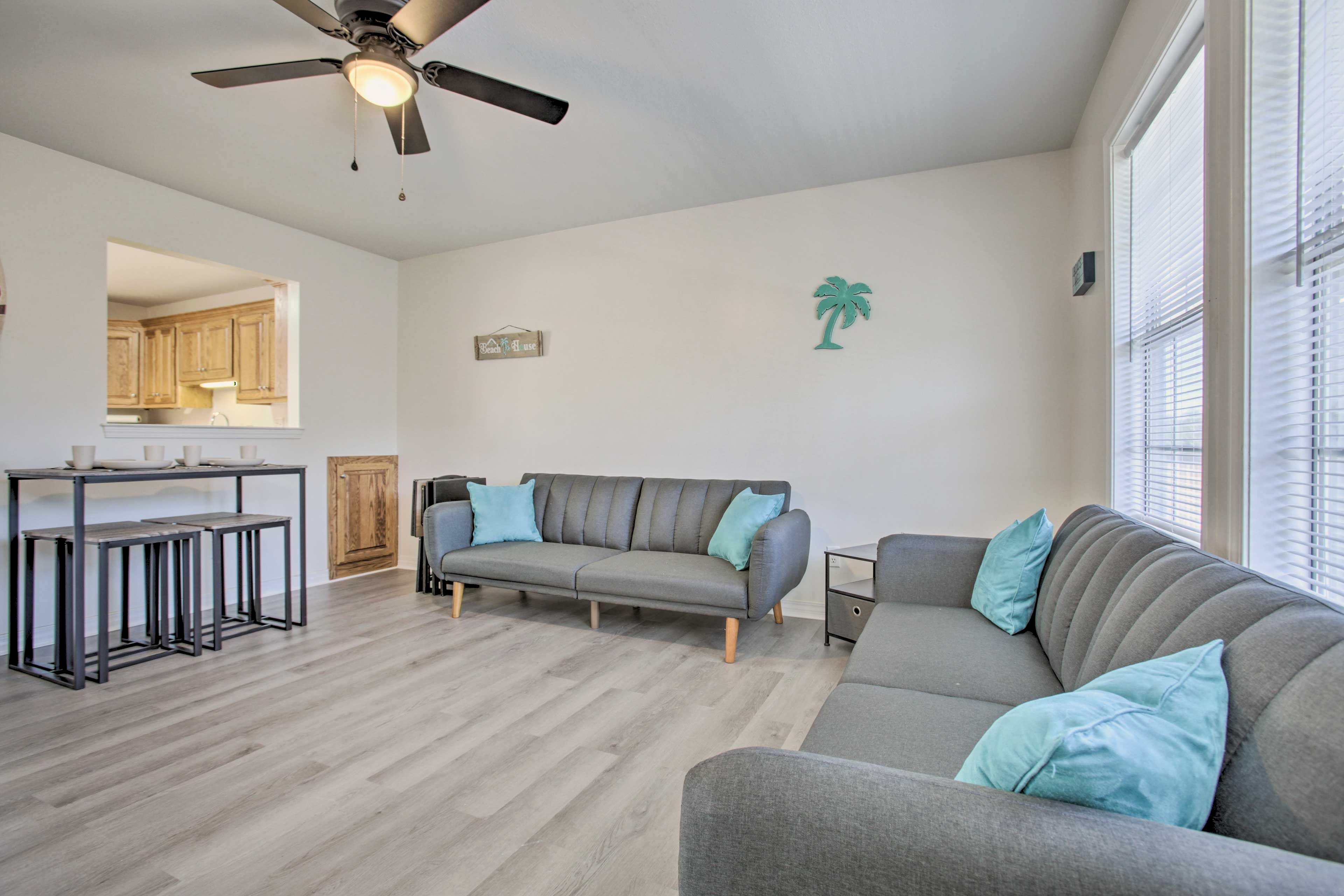 Living Room | Newly Renovated | 2 Twin Futons | Flat-Screen TV | DVD Player