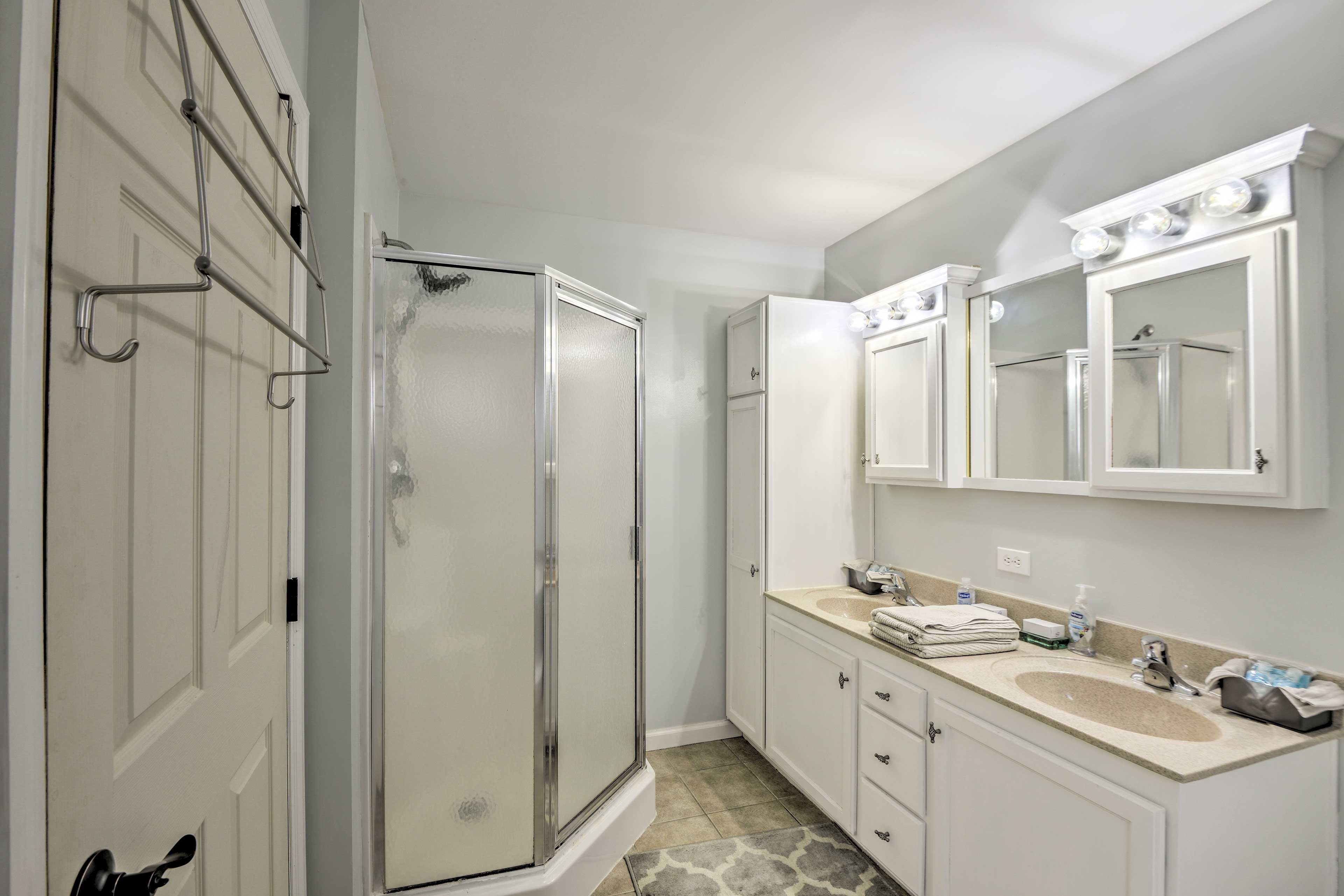 Full Bathroom