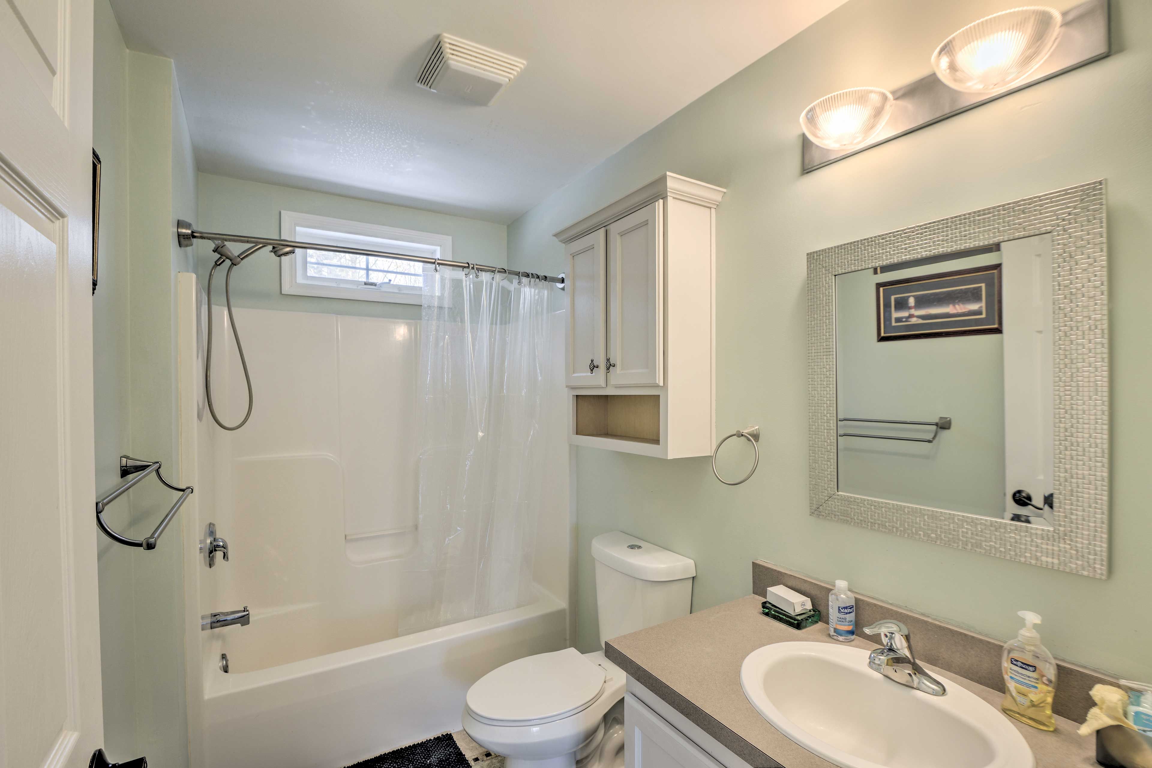 Full Bathroom