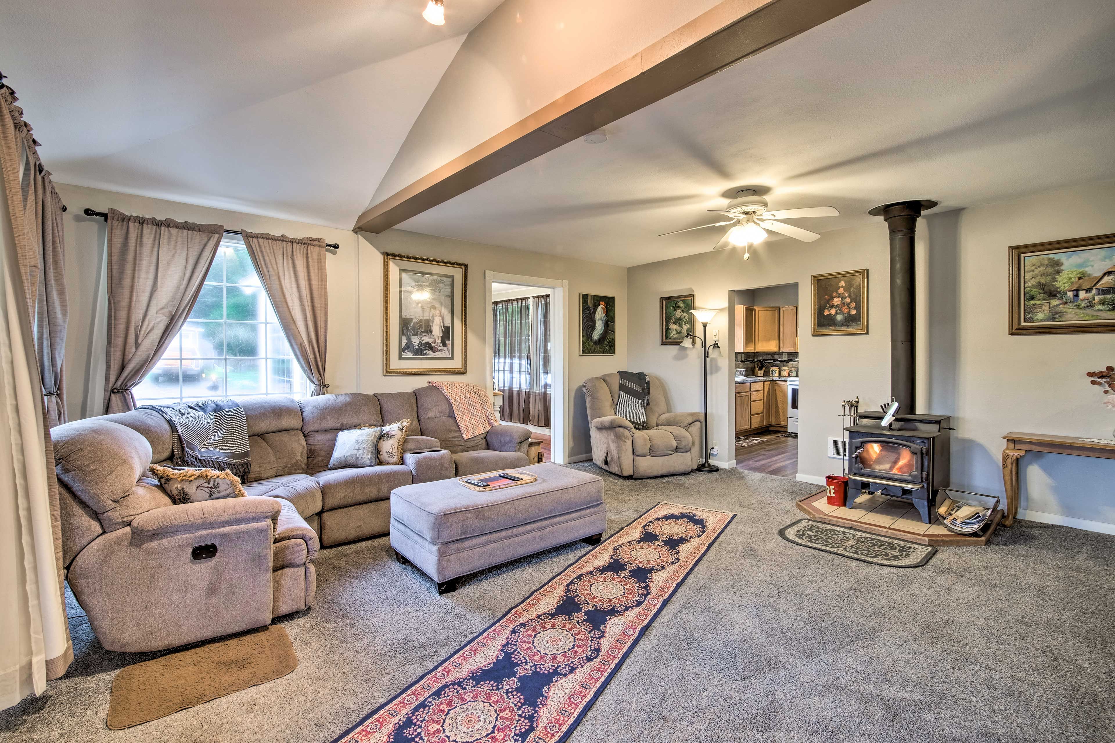 Living Room | Wood-Burning Stove (Wood Provided)