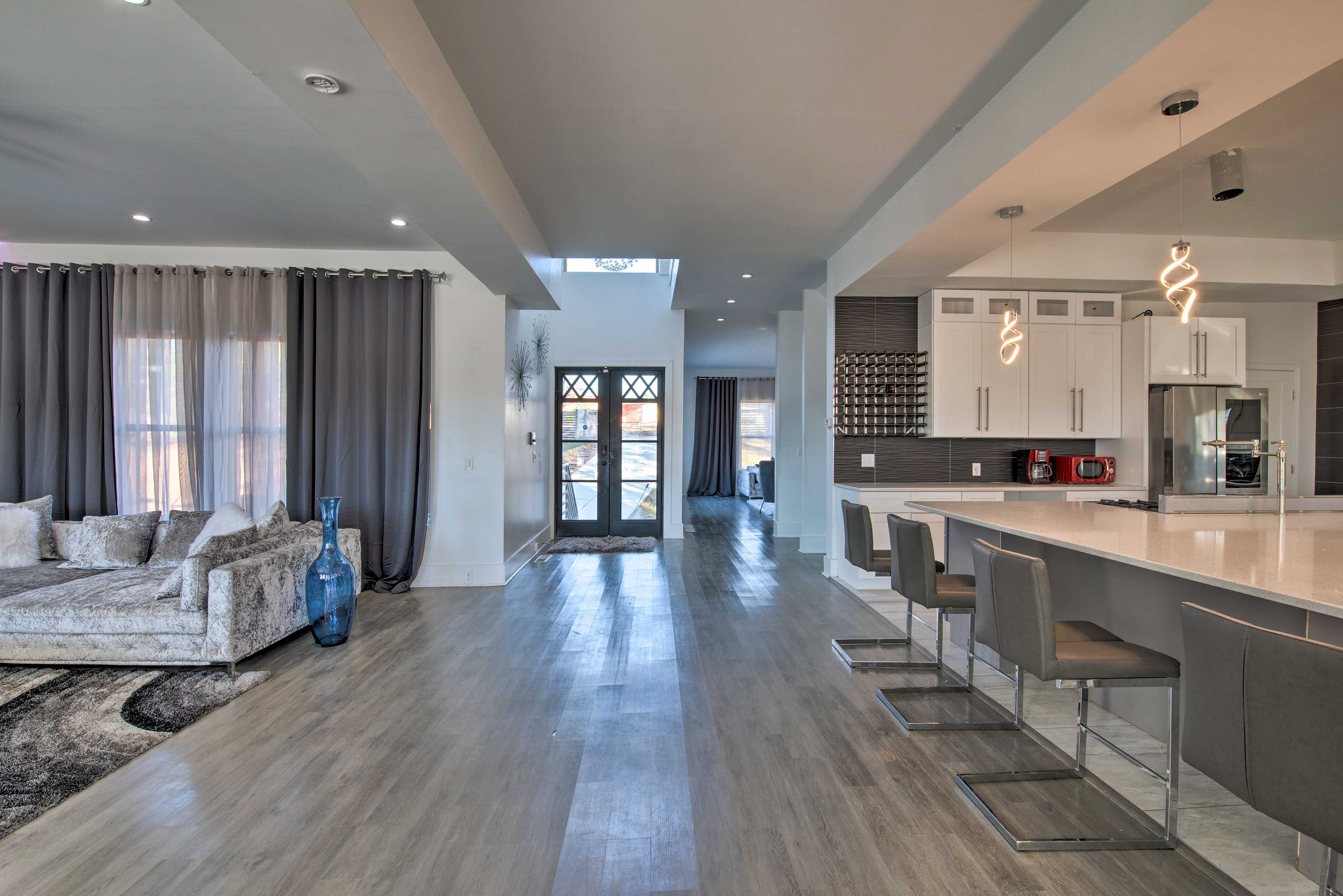 Living Room | Kitchen