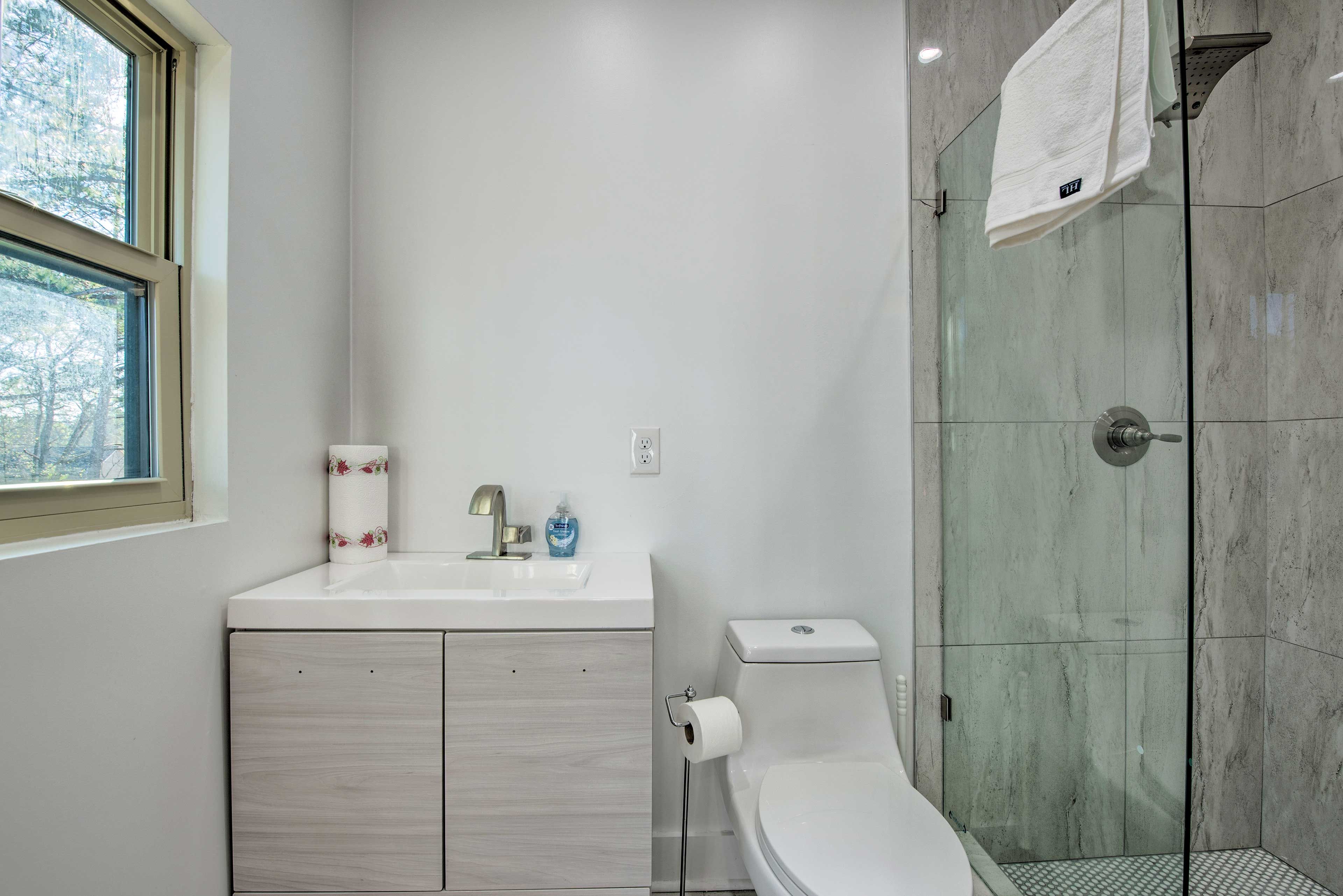 Full Bathroom