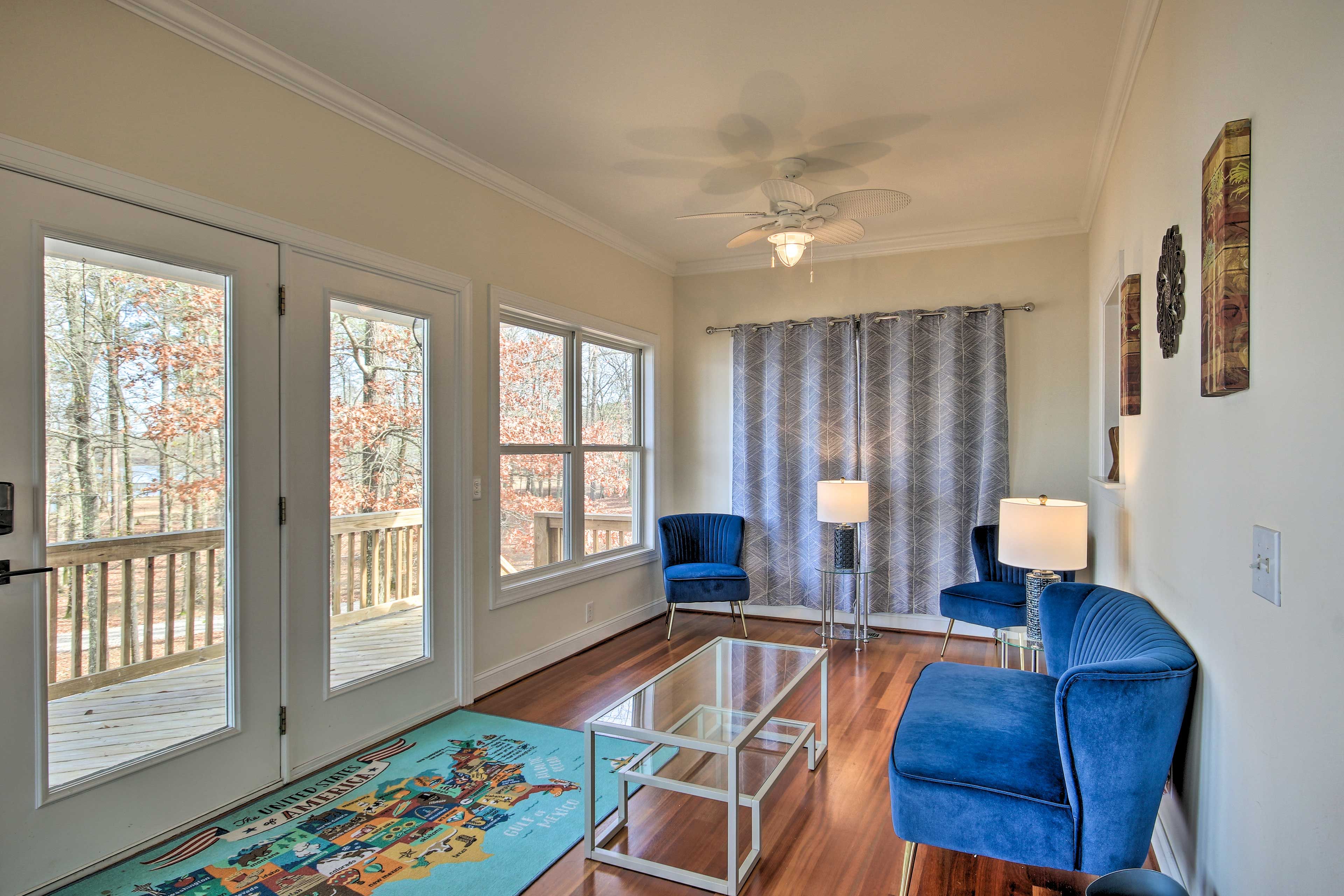 Sunroom | Main Floor