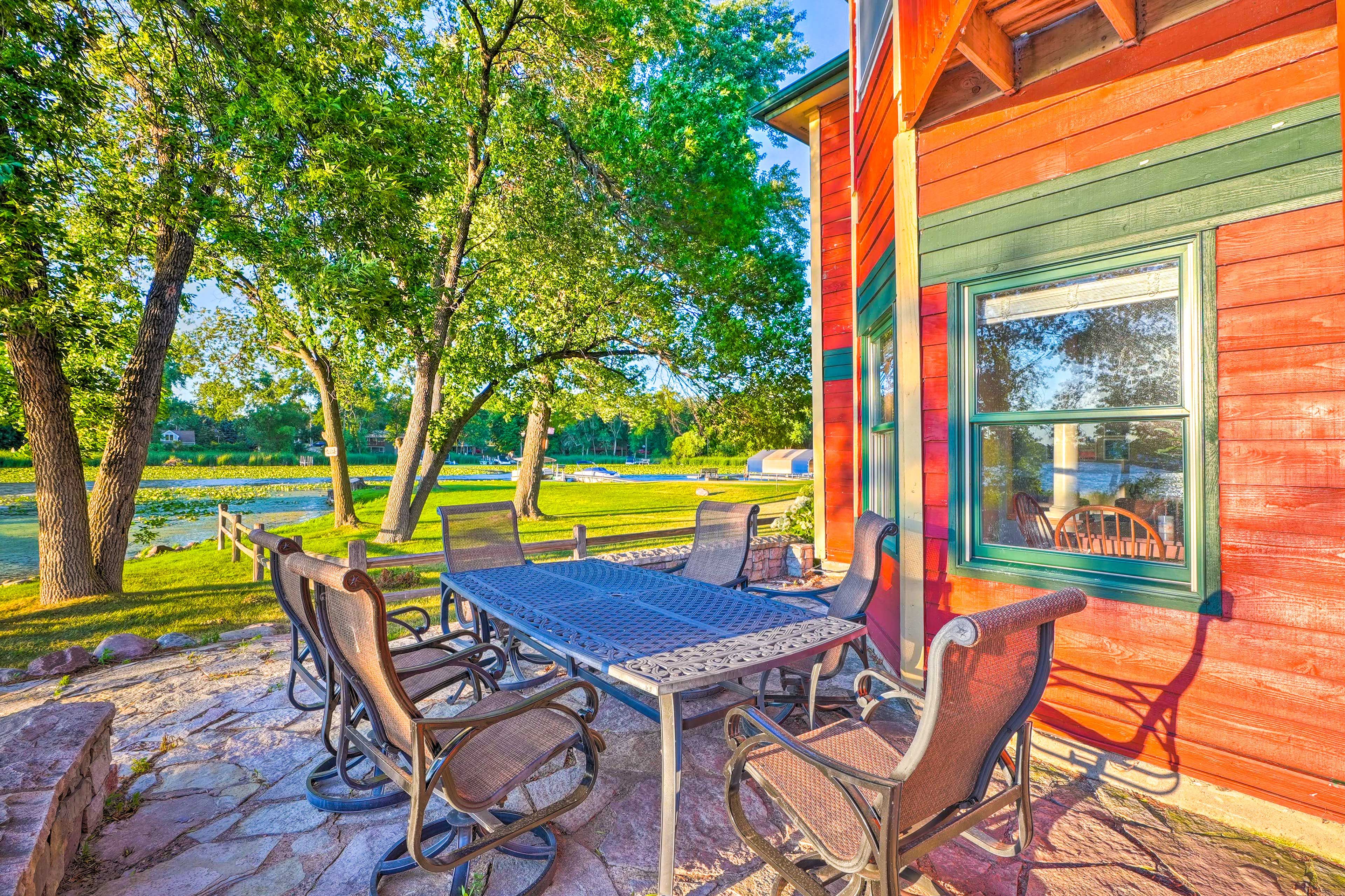 Patio | Outdoor Dining Area