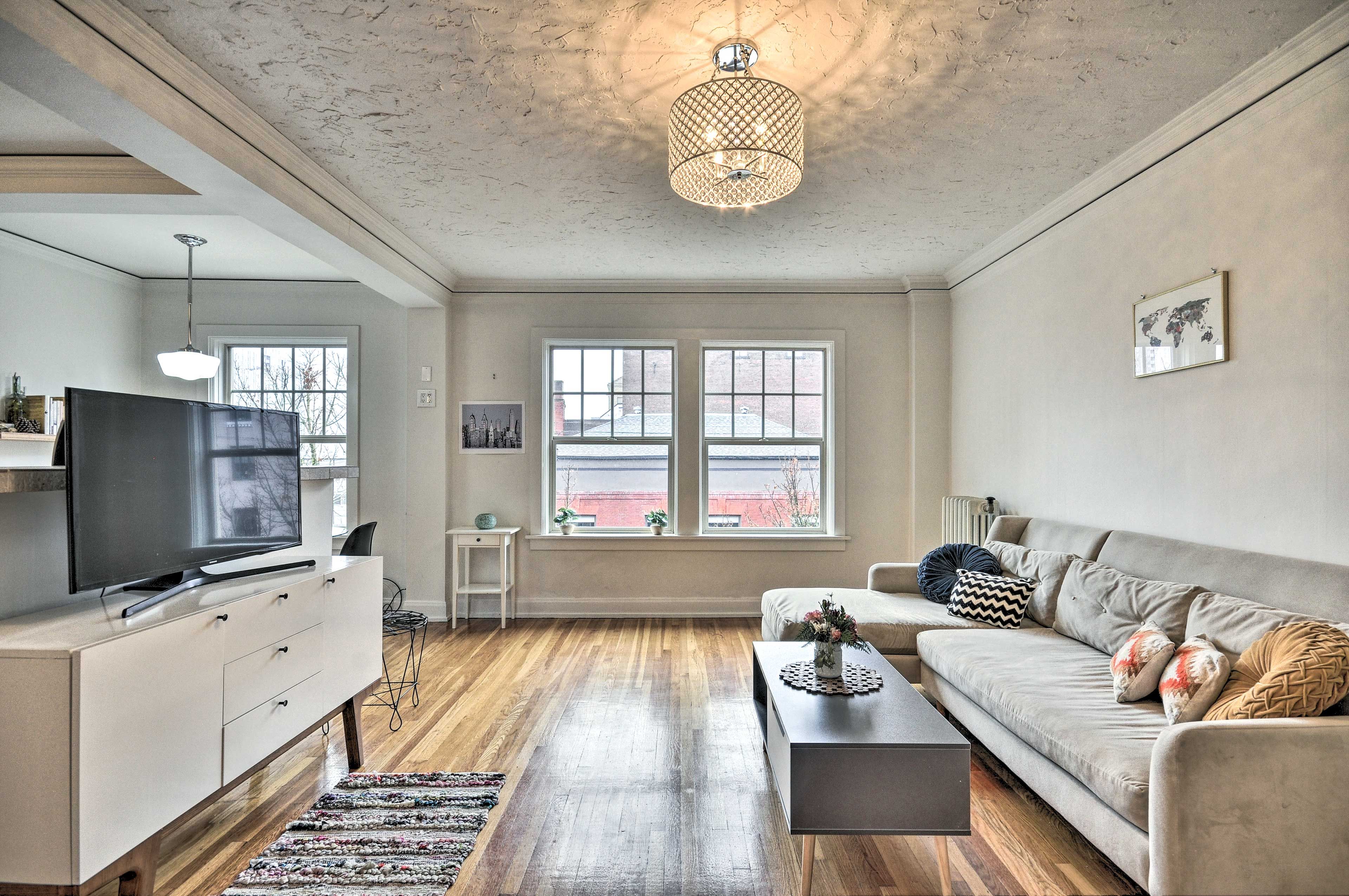 Portland Vacation Rental | Studio | 1BR | 492 Sq Ft | 6 Total Steps to Enter