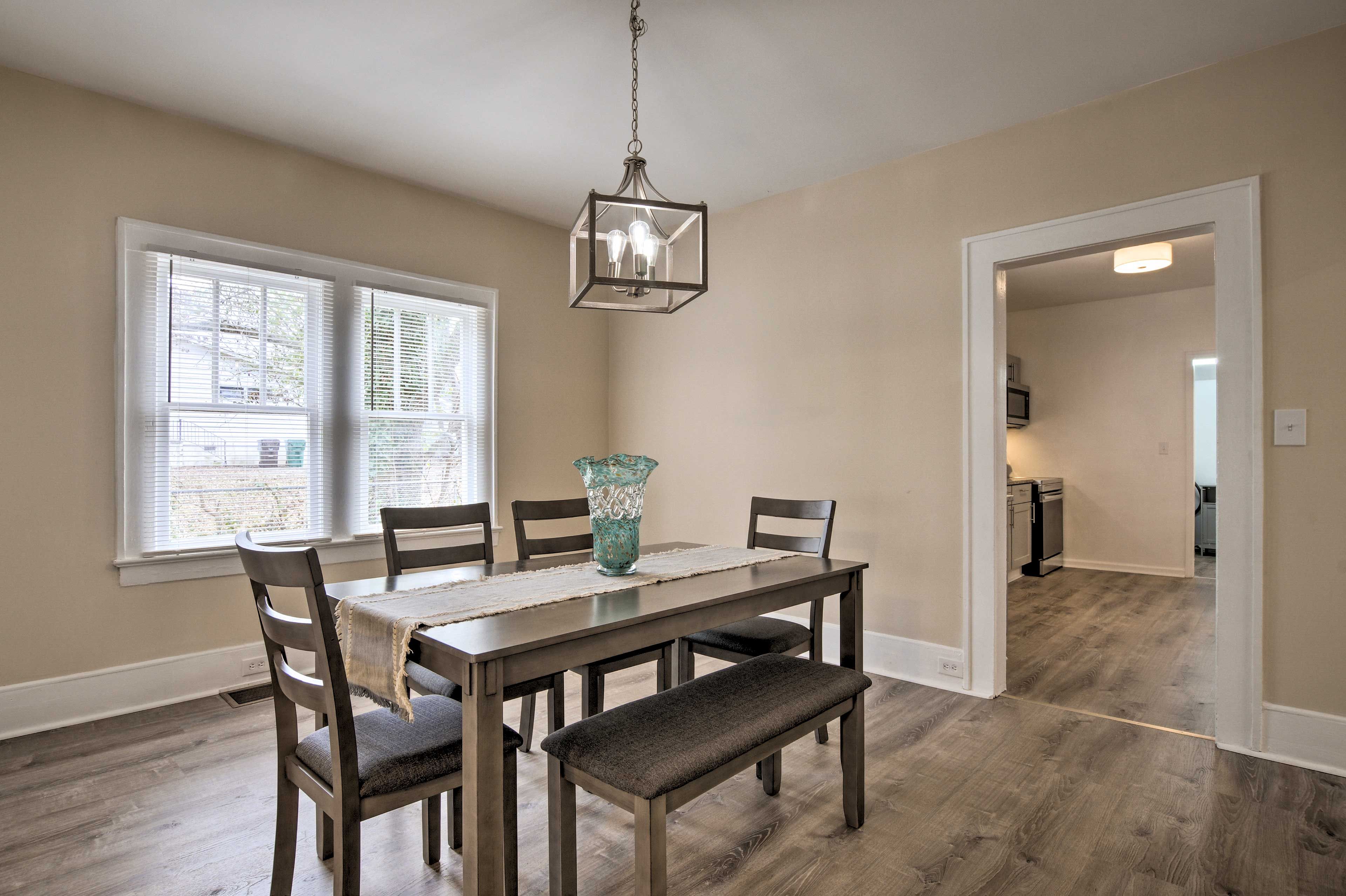 Dining Area | Dishware & Flatware