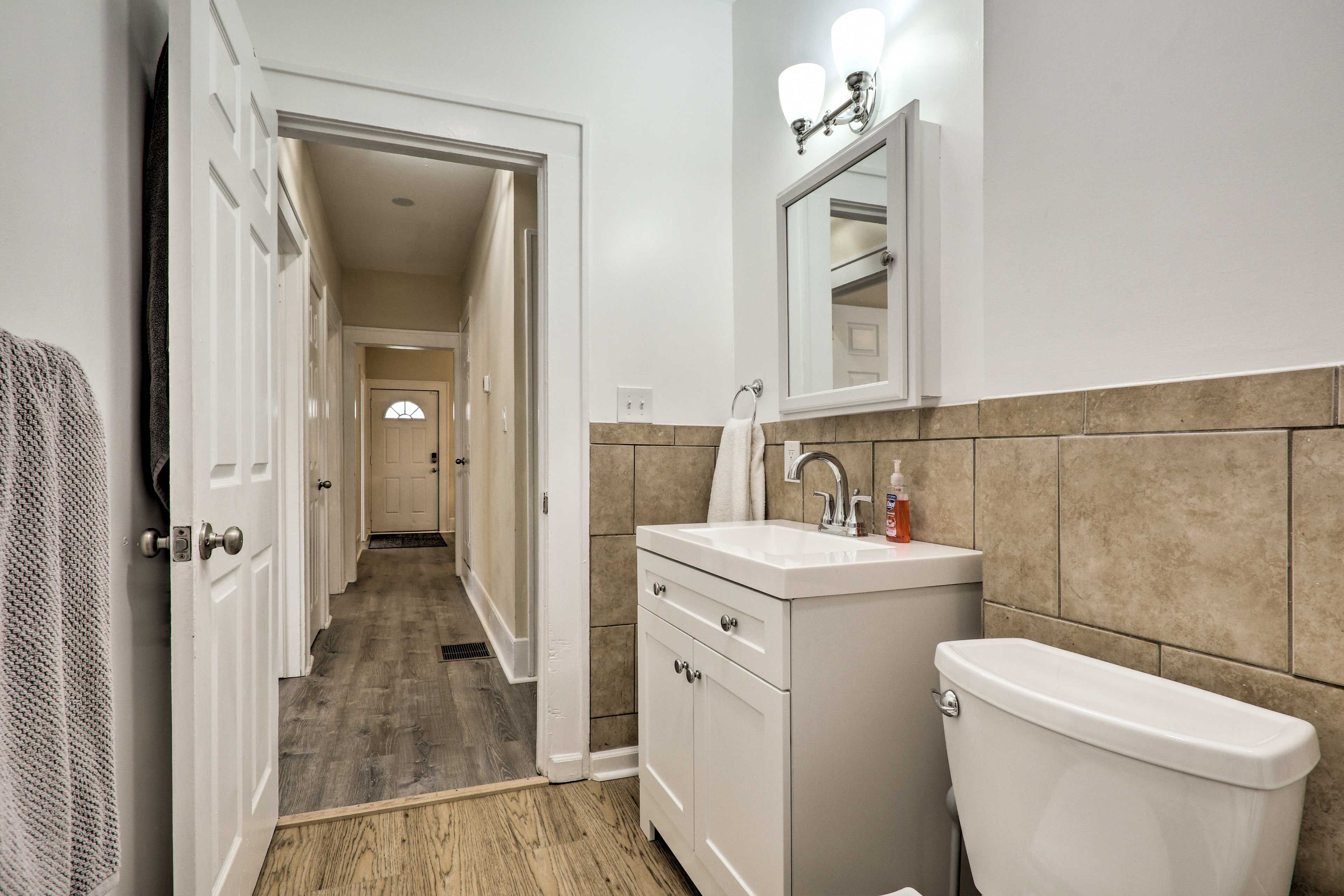 Full Bathroom