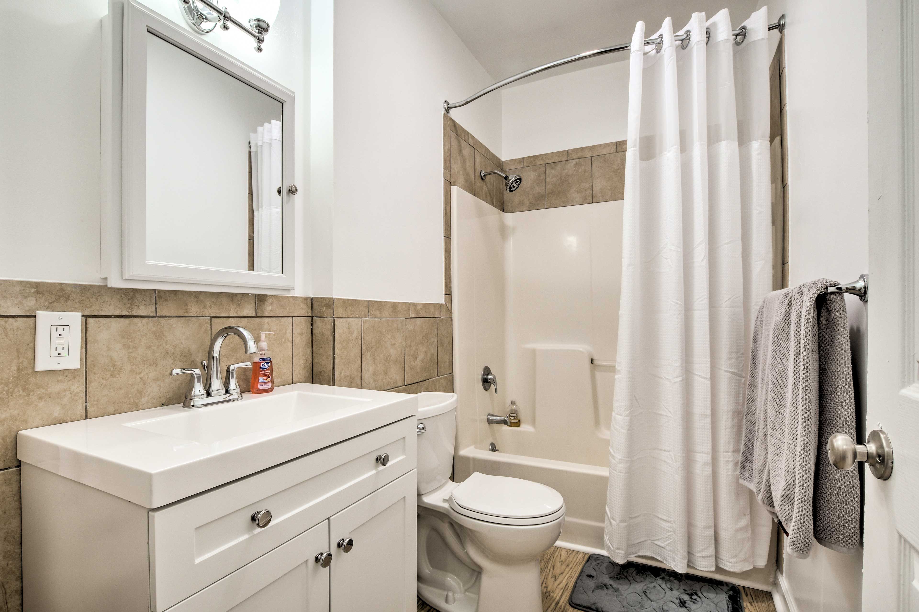 Full Bathroom