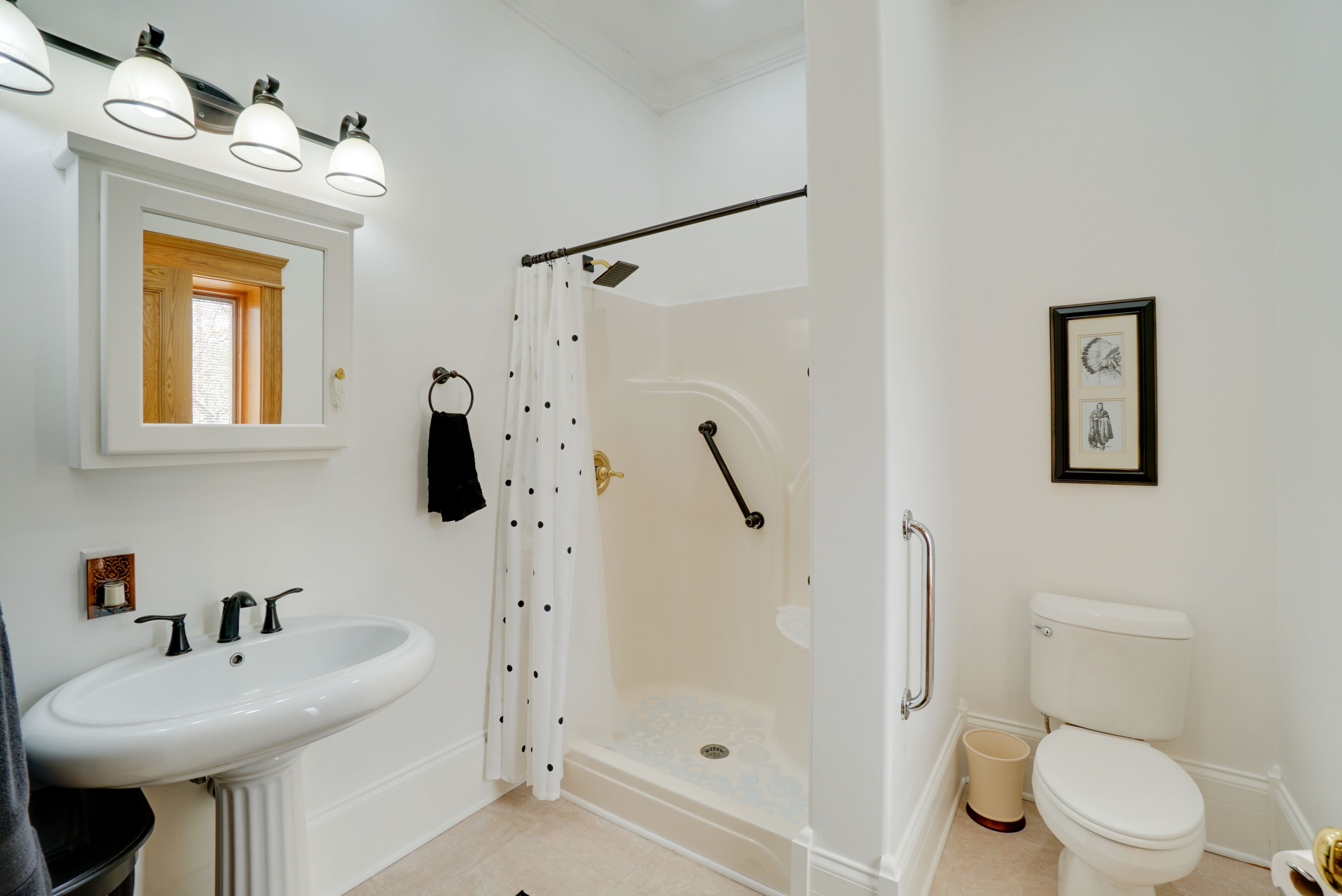 En-Suite Bathroom | Complimentary Toiletries
