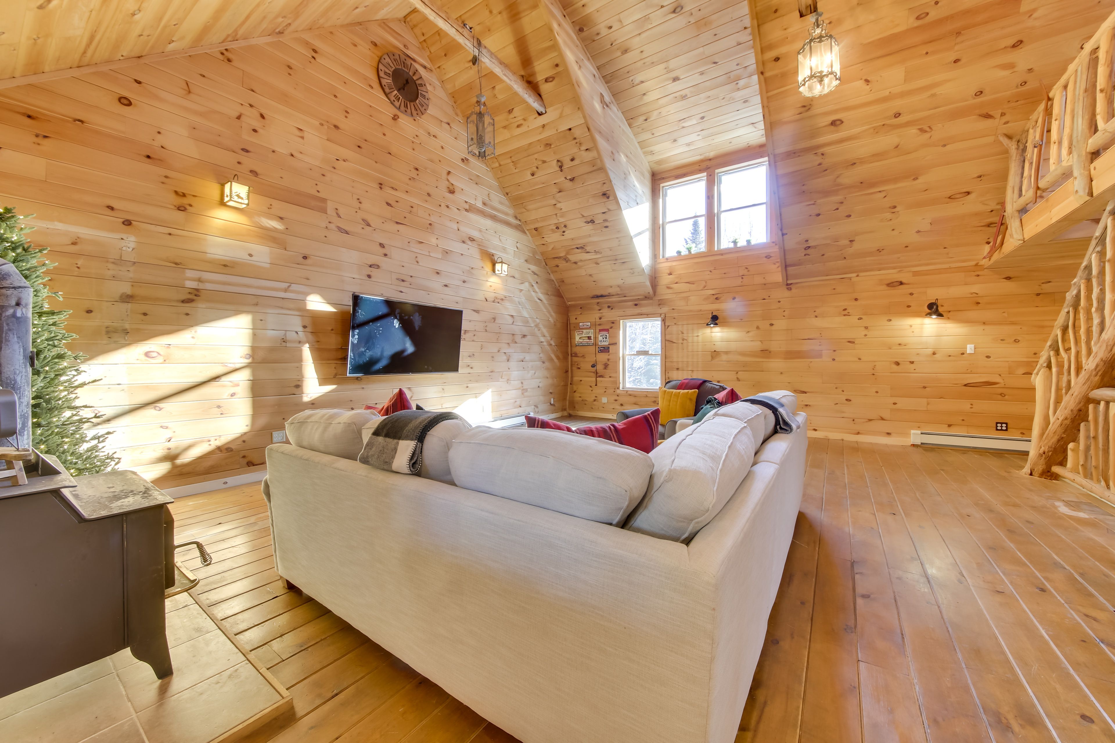 Living Room | 2nd Floor