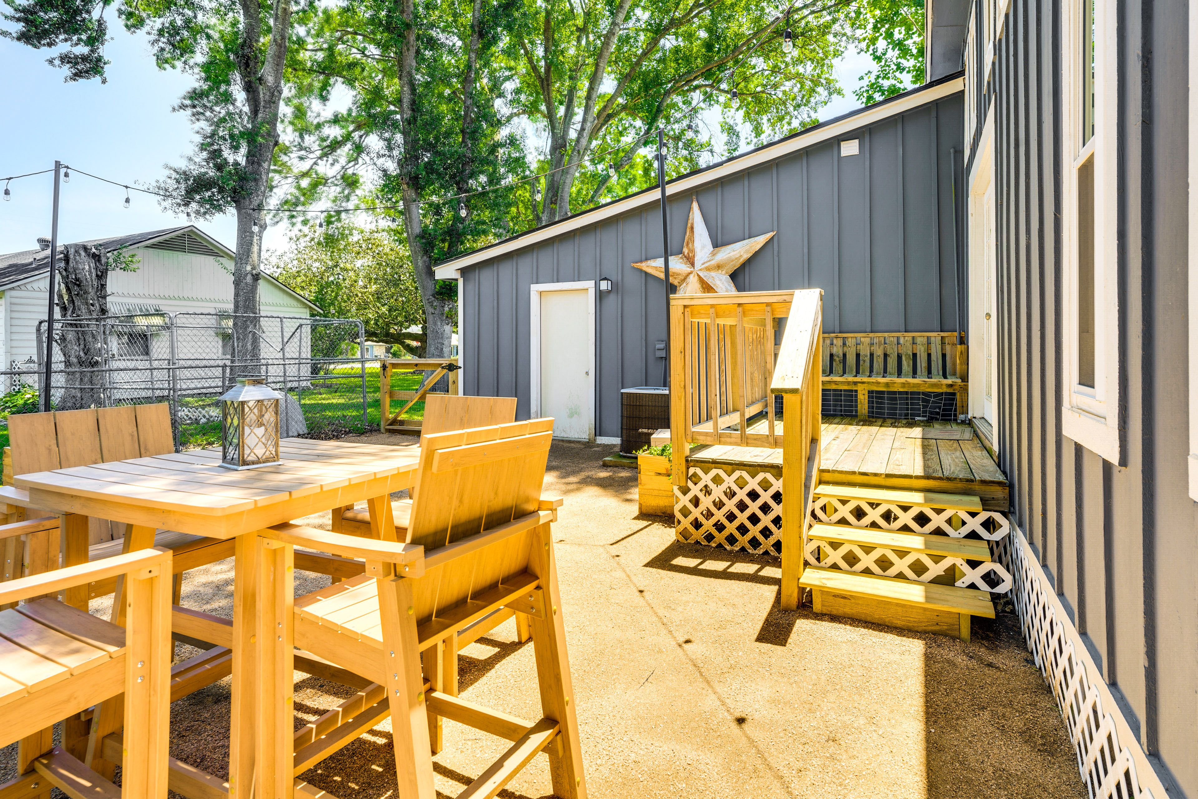 Back Exterior | Fire Pit | Cornhole | Outdoor Dining