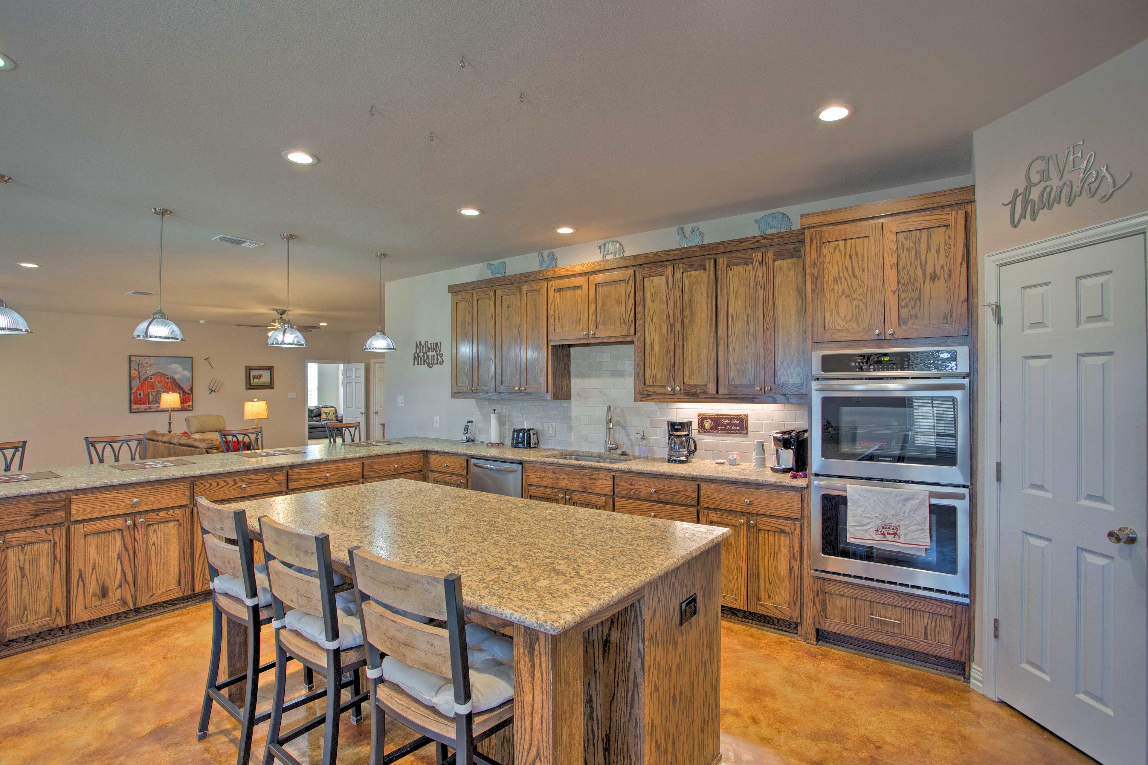Kitchen | Coffee Makers | Toaster