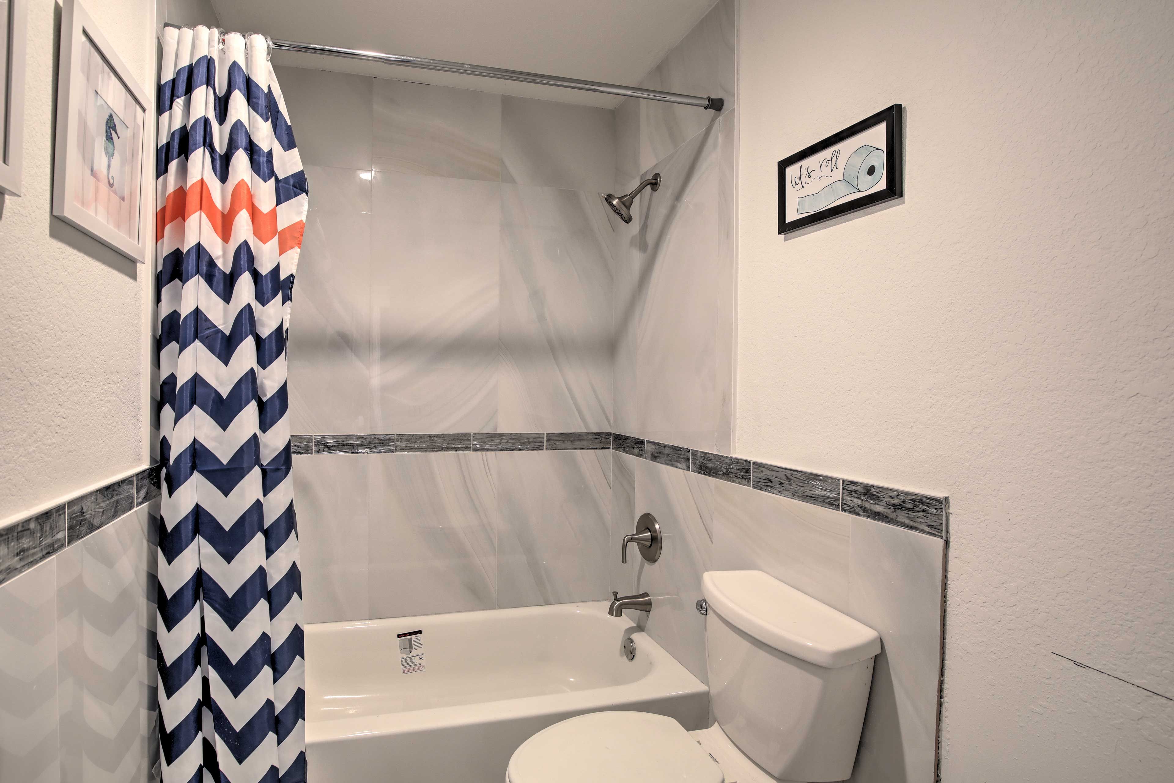 Full Bathroom | 2nd Floor