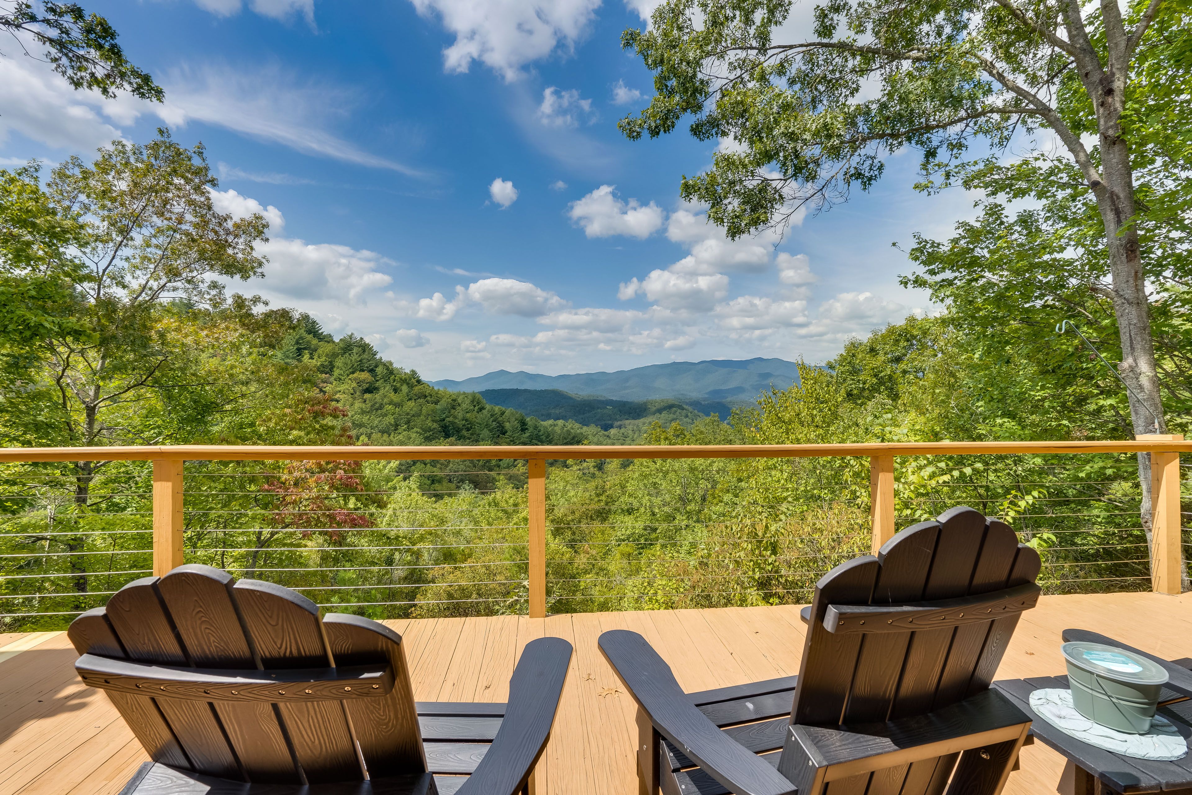 Marble Vacation Rental | 2BR | 3BA | 1,530 Sq Ft | Stairs Required