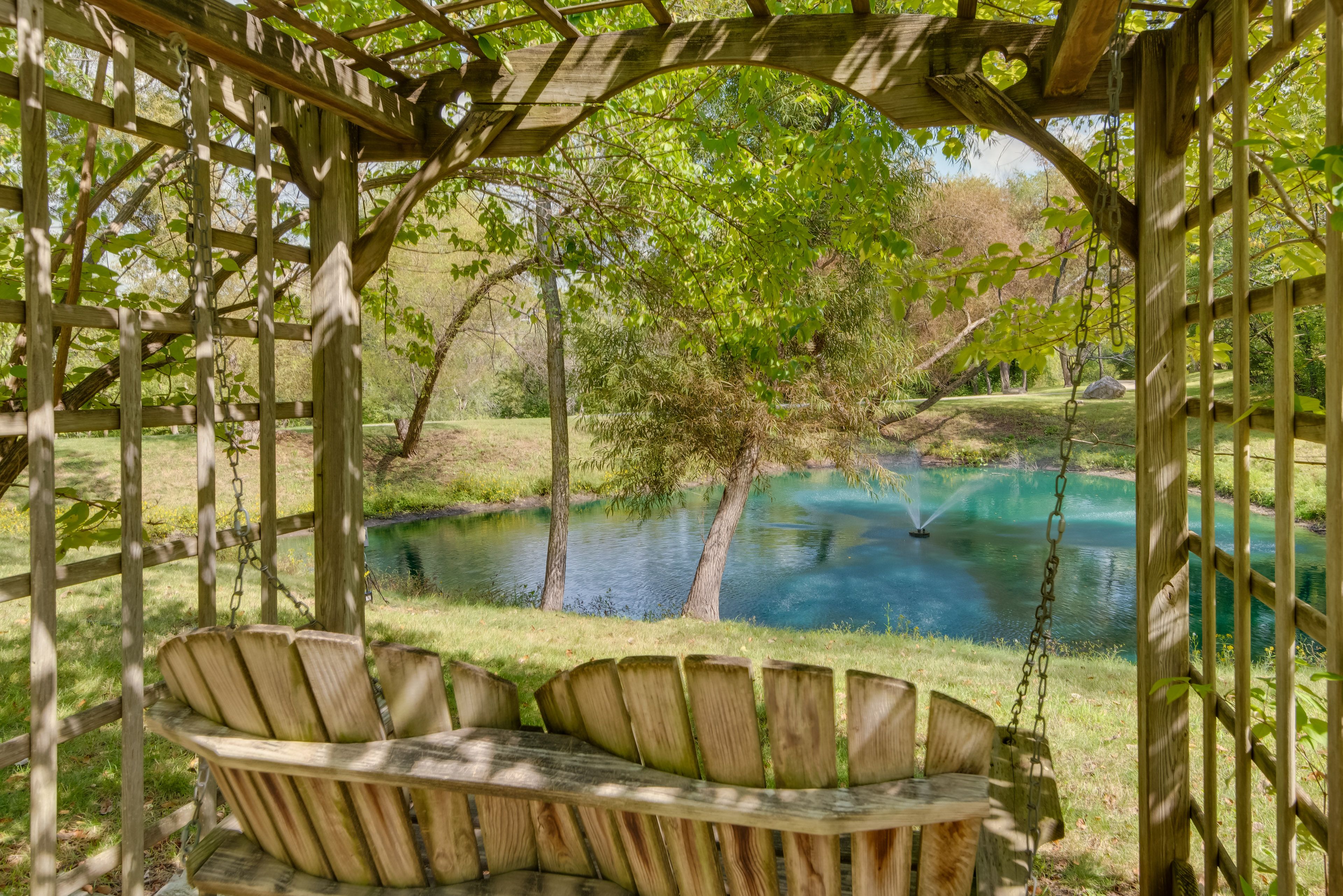 Pond | Outdoor Swing
