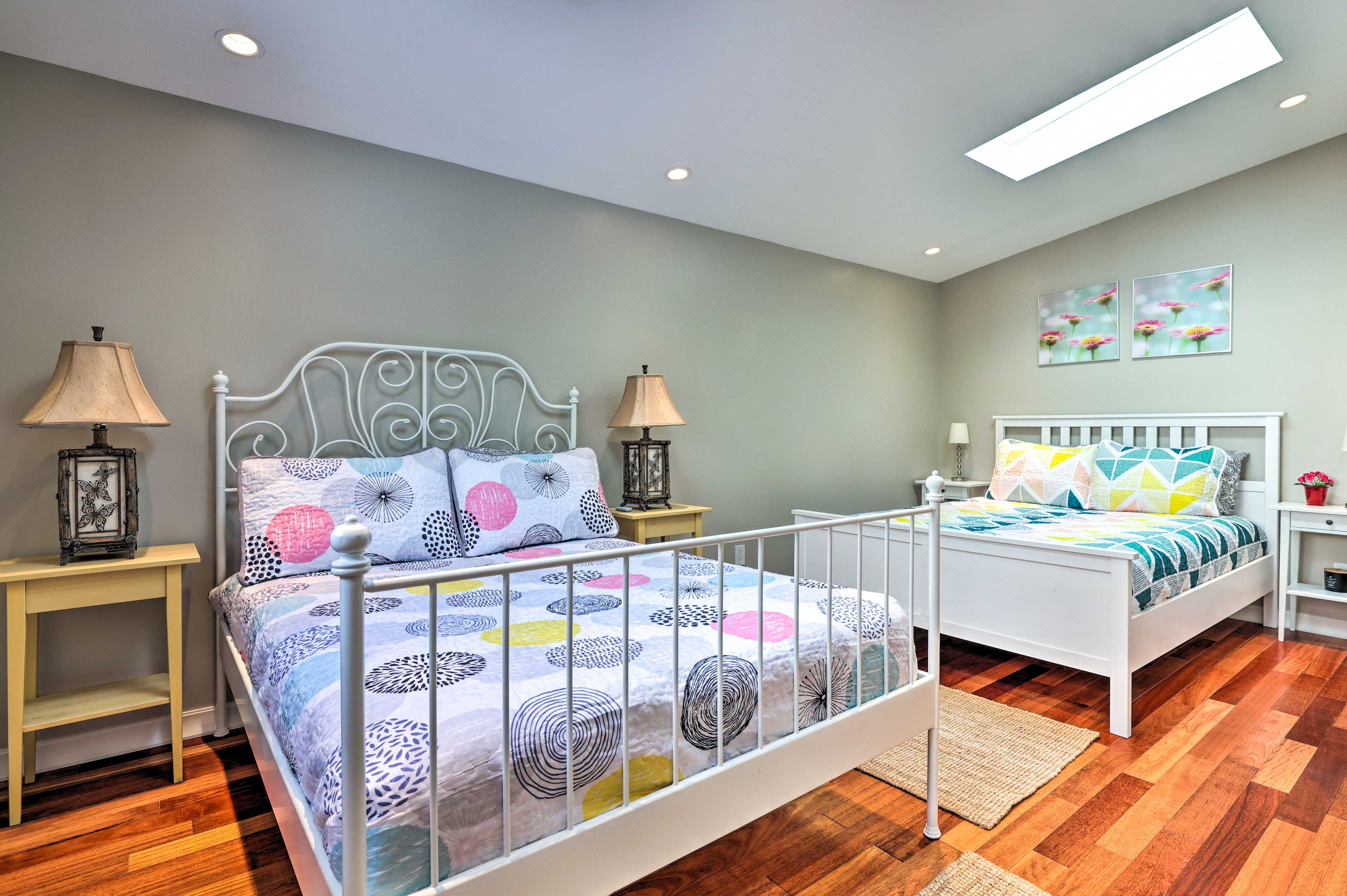 Bedroom 2 | Queen Bed | Full Bed