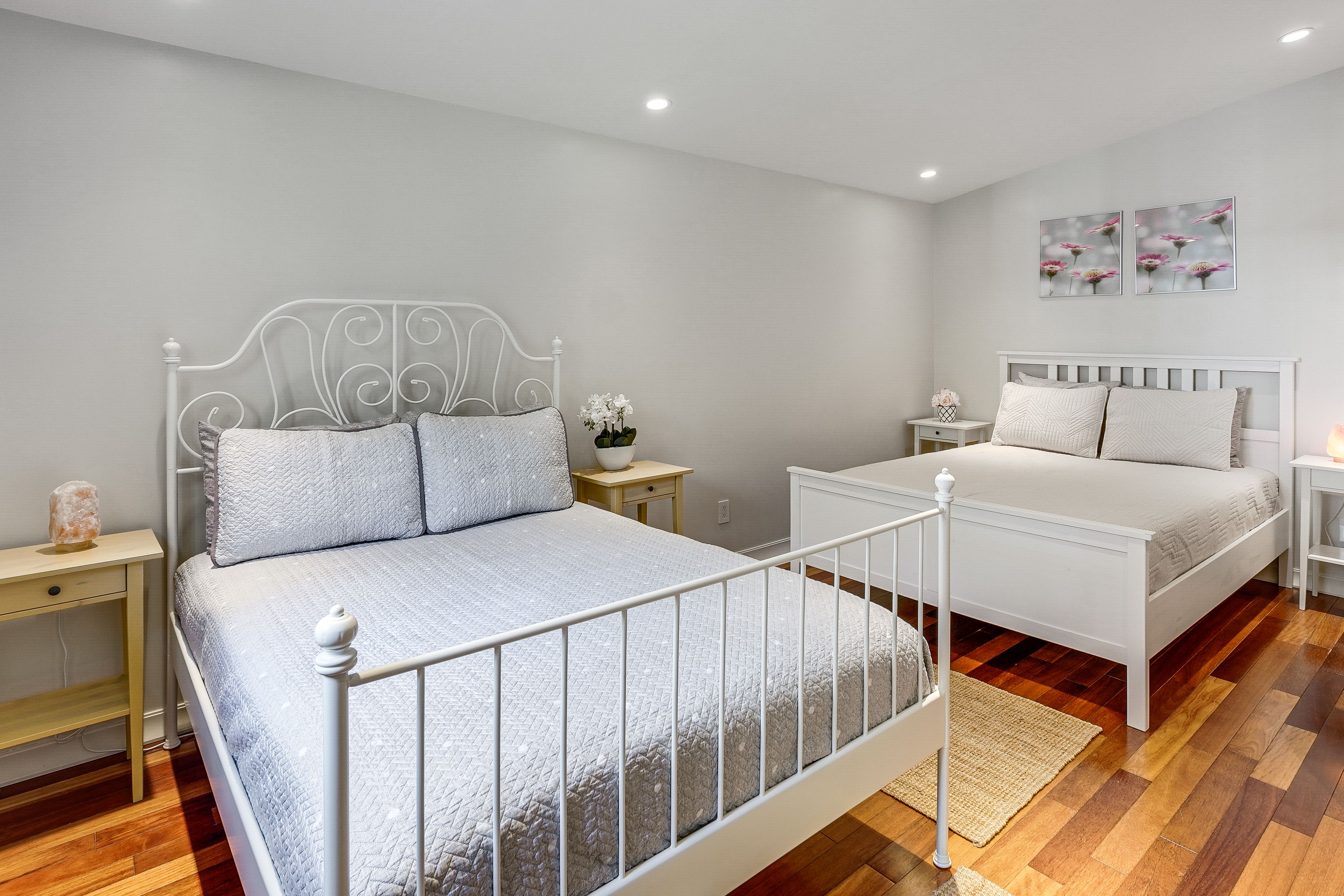 Bedroom 2 | Queen Bed | Full Bed