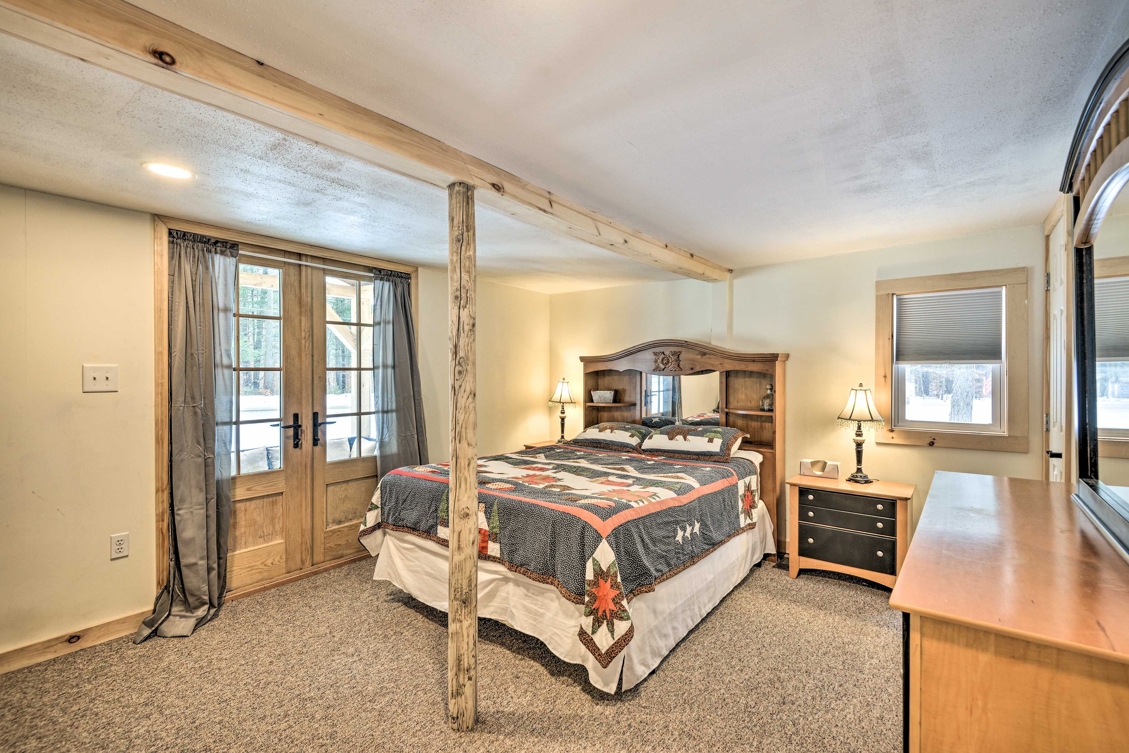 Bedroom 2 | Queen Bed