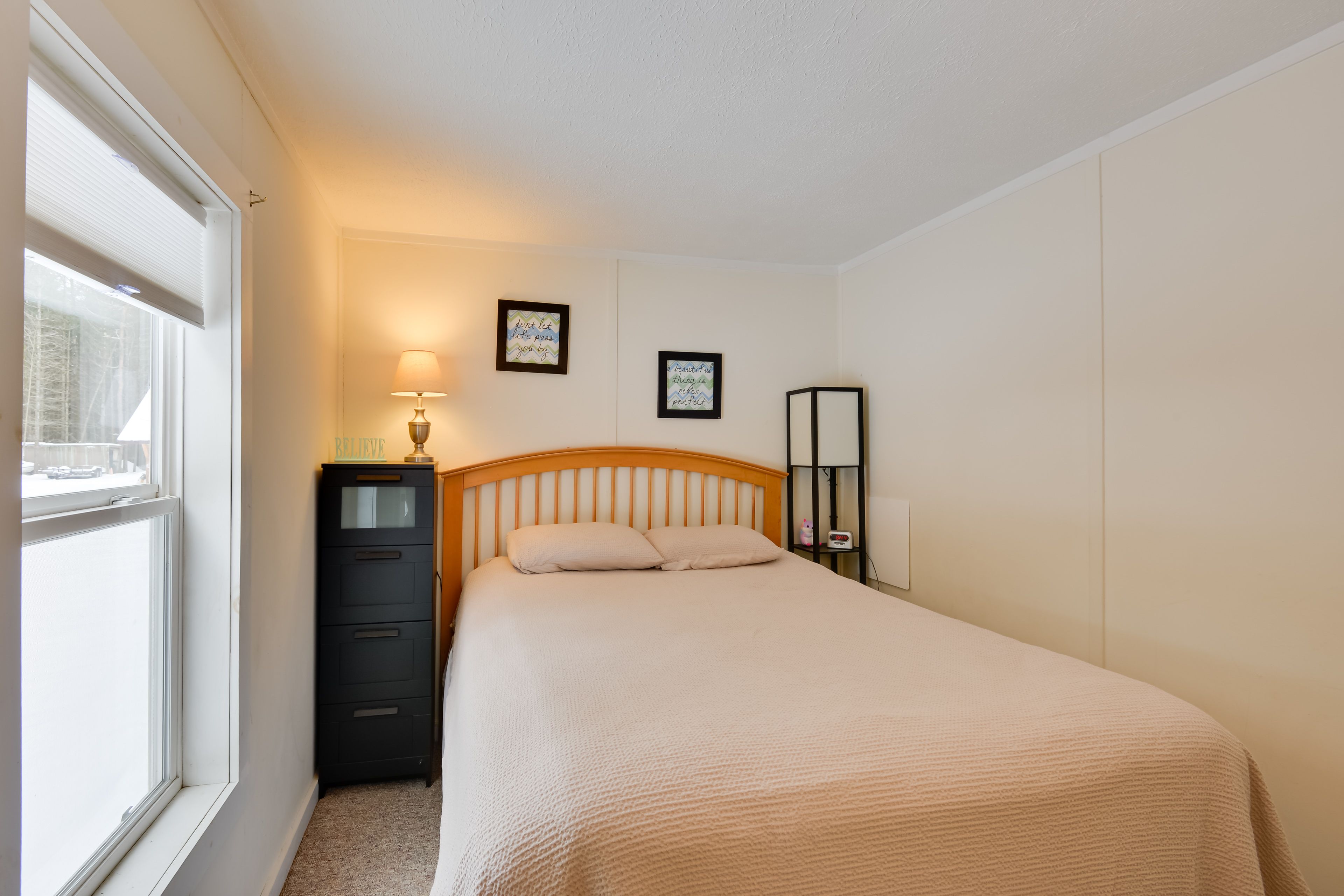 Bedroom 1 | Queen Bed