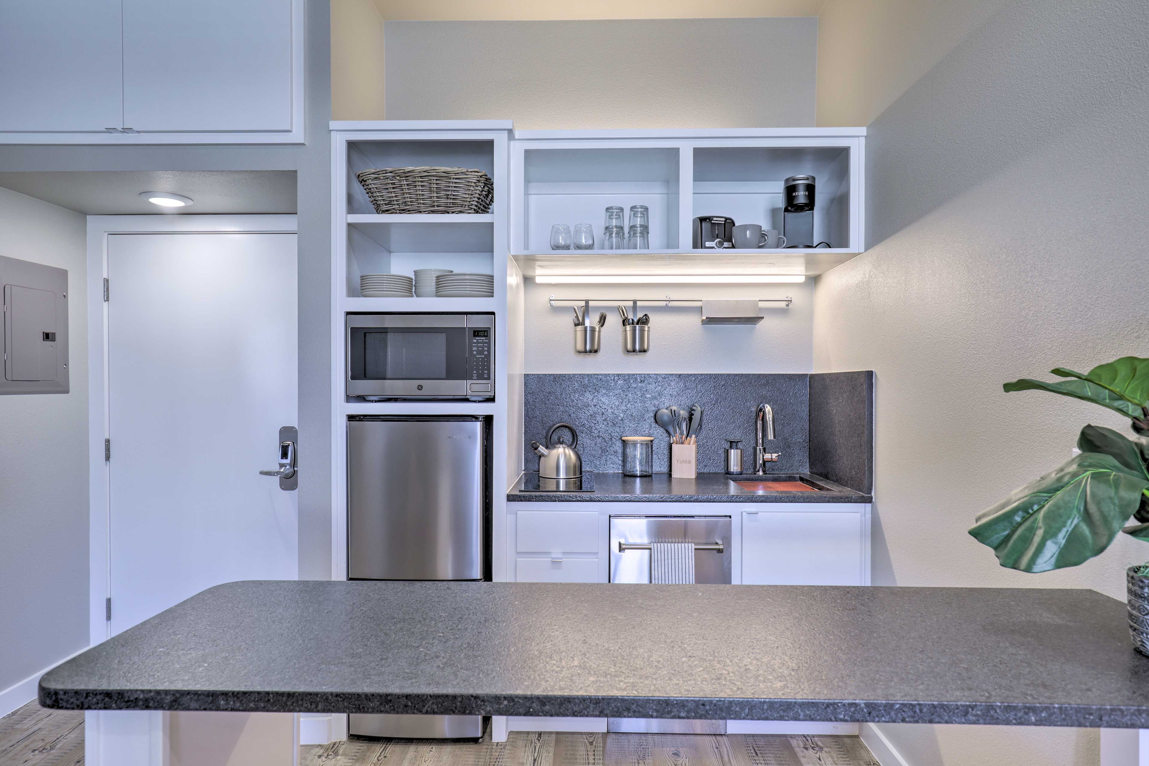 Kitchenette | Fully Equipped