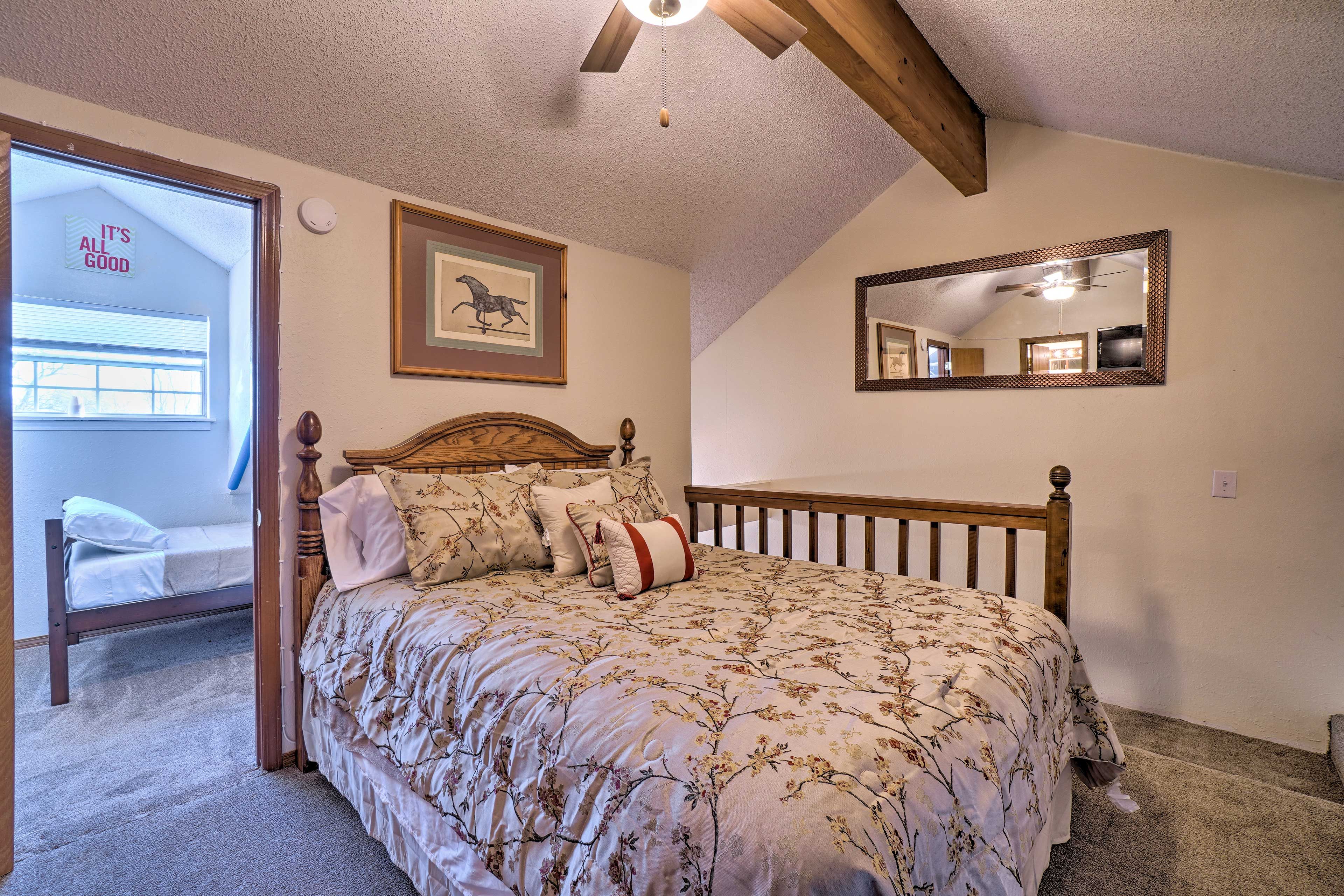 Bedroom 2 (Loft)