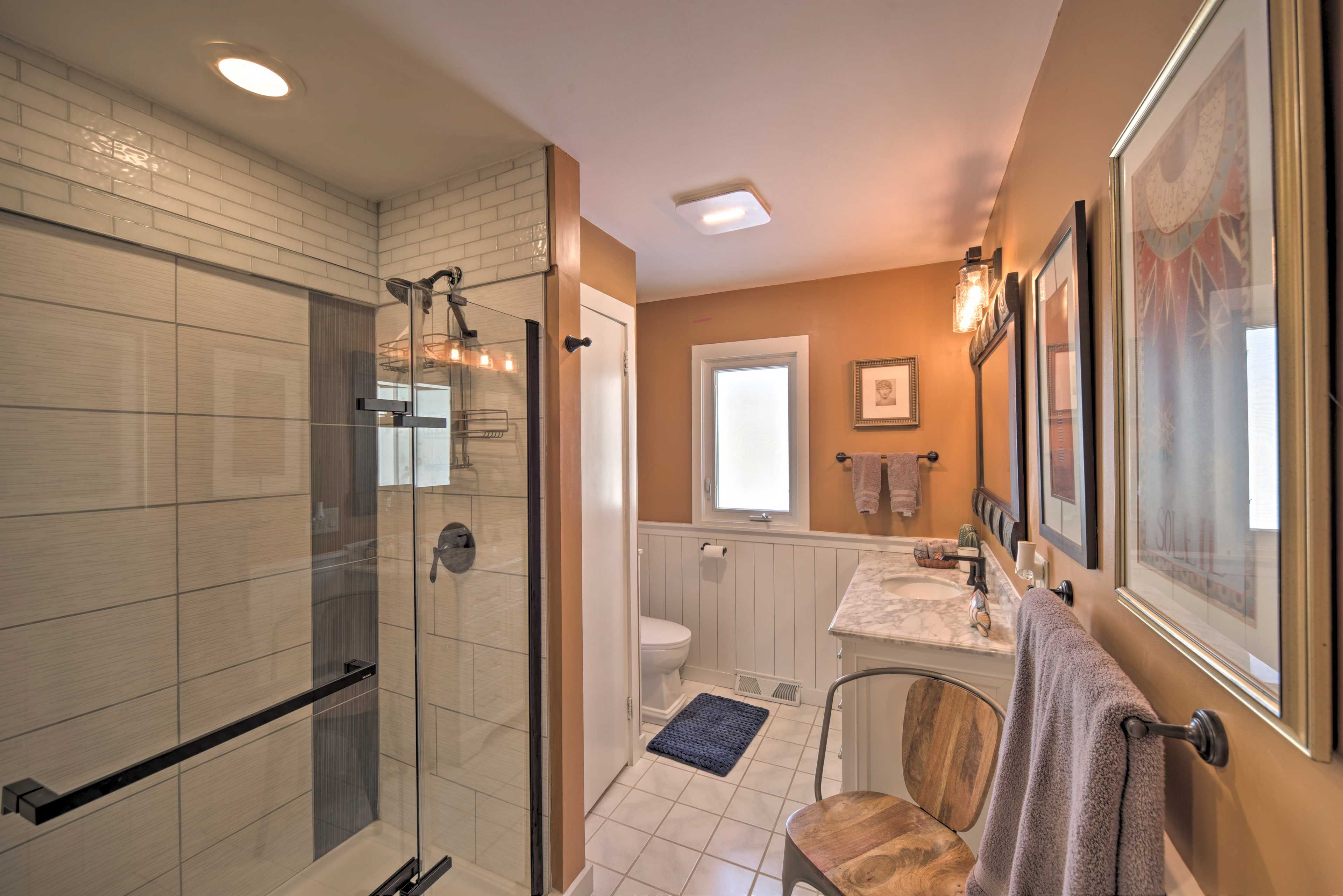 Full Bathroom