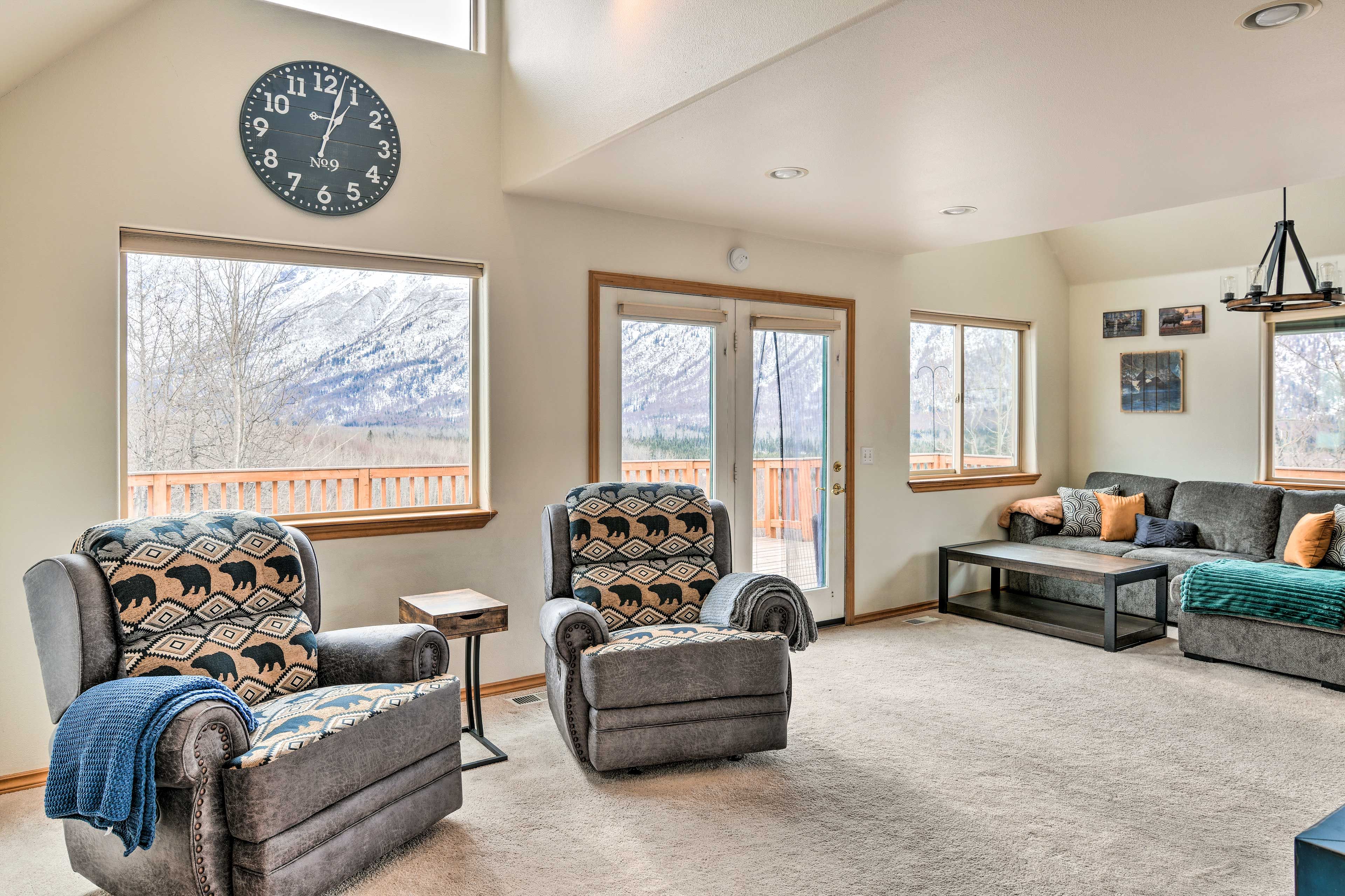 Living Room | Free WiFi