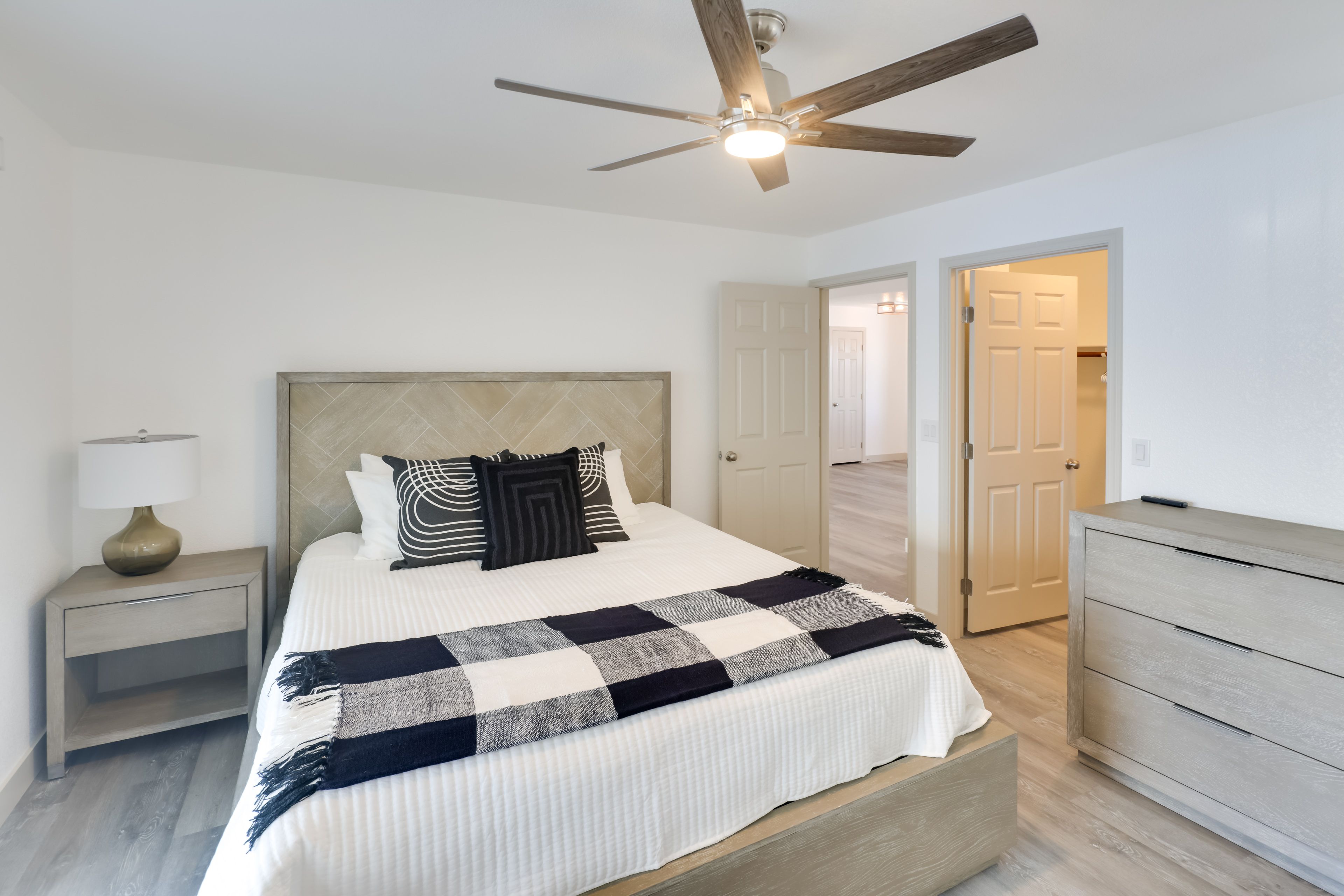 Bedroom 1 | California King Bed