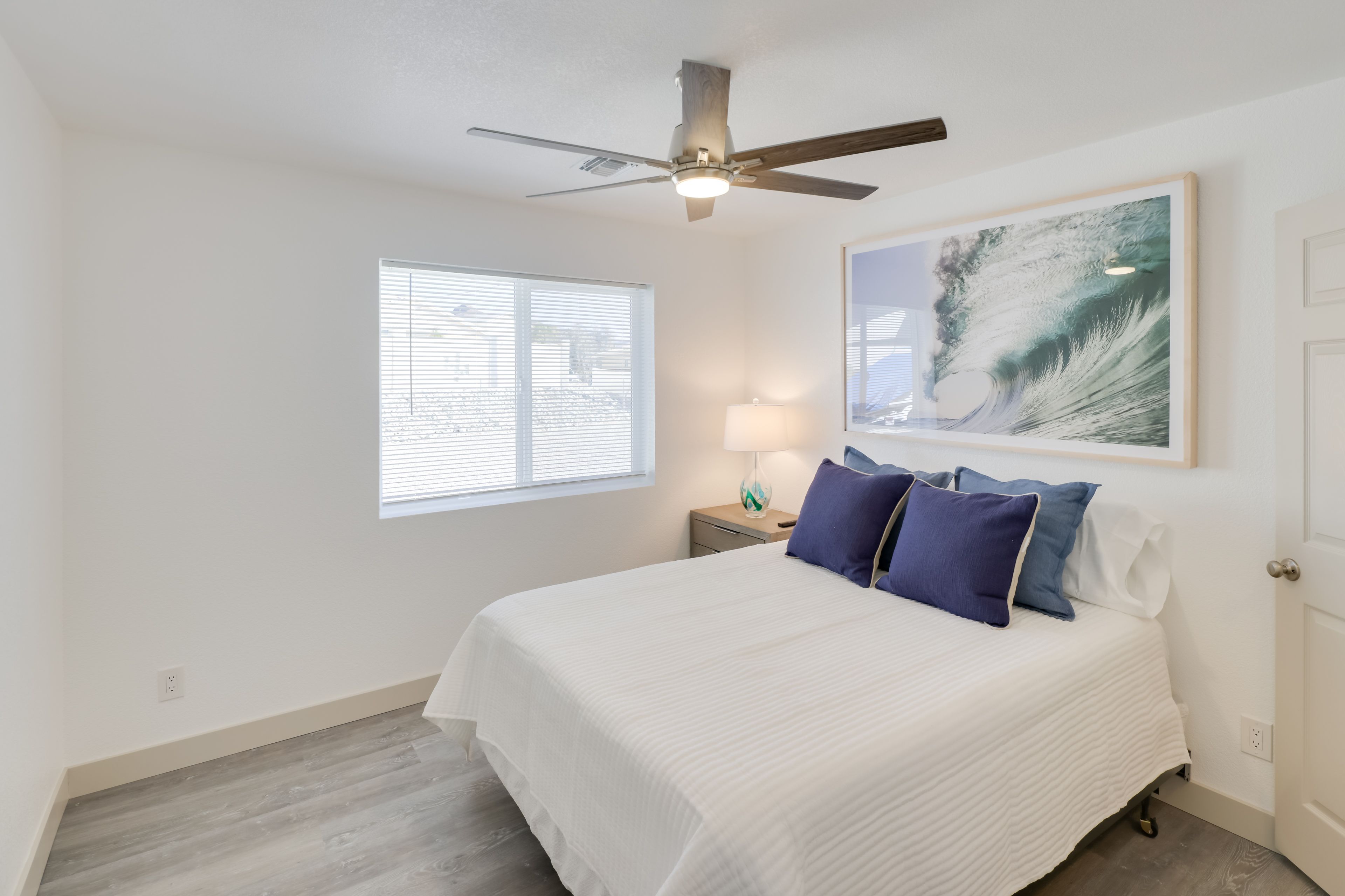 Bedroom 2 | Queen Bed