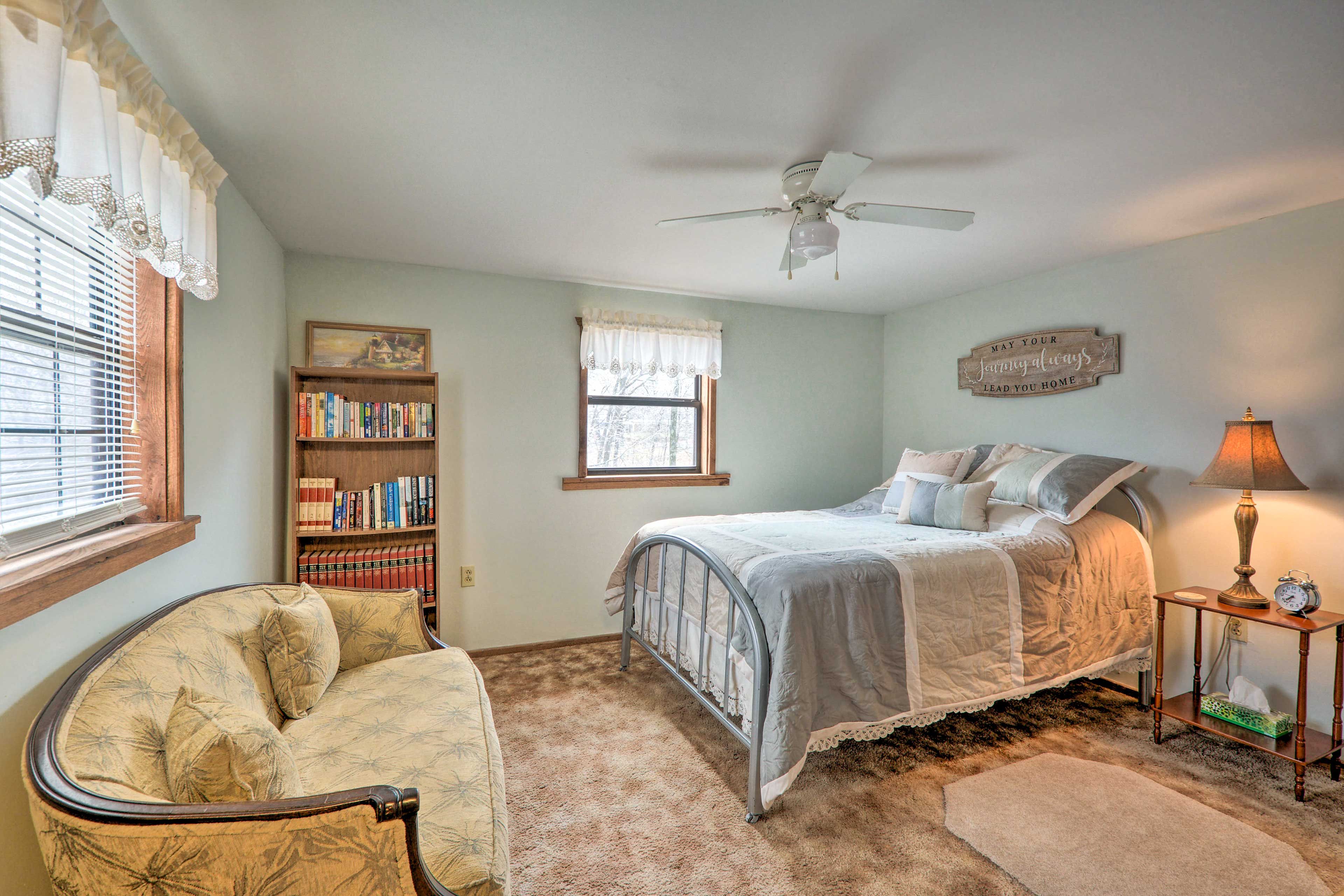 Bedroom 3 | Upper Level | Queen Bed