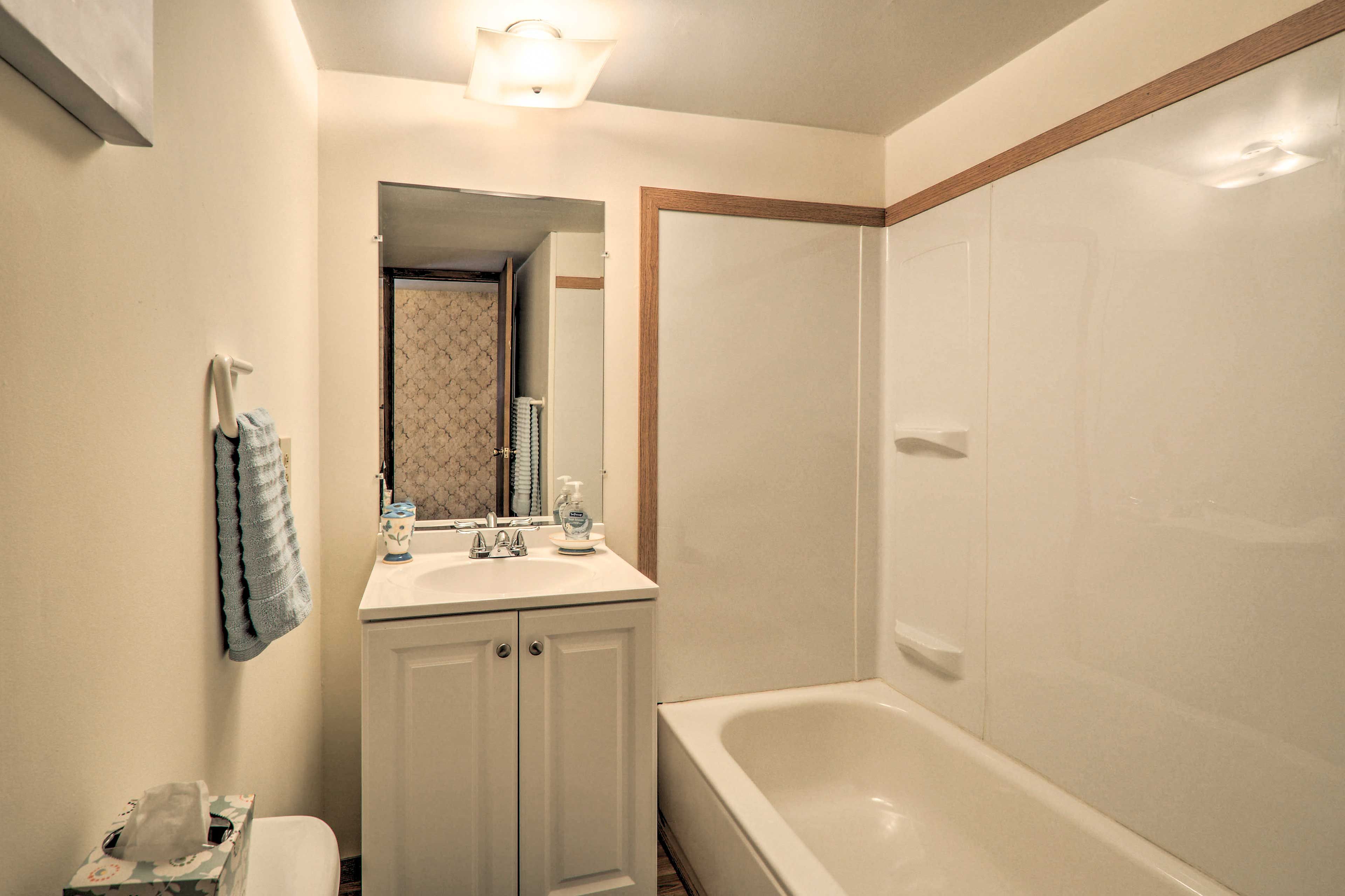Full Bathroom