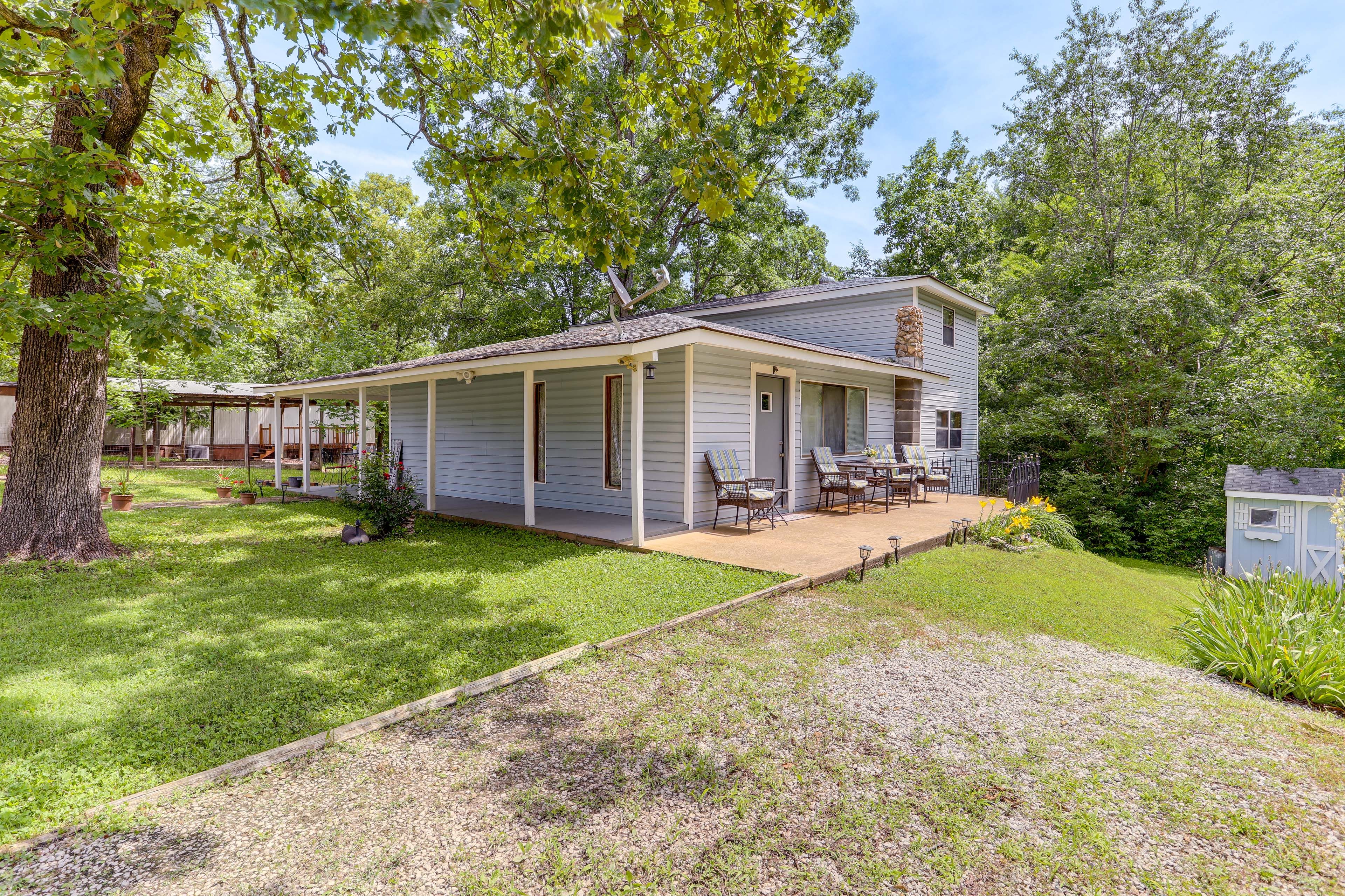 Exterior | Porch w/ Seating