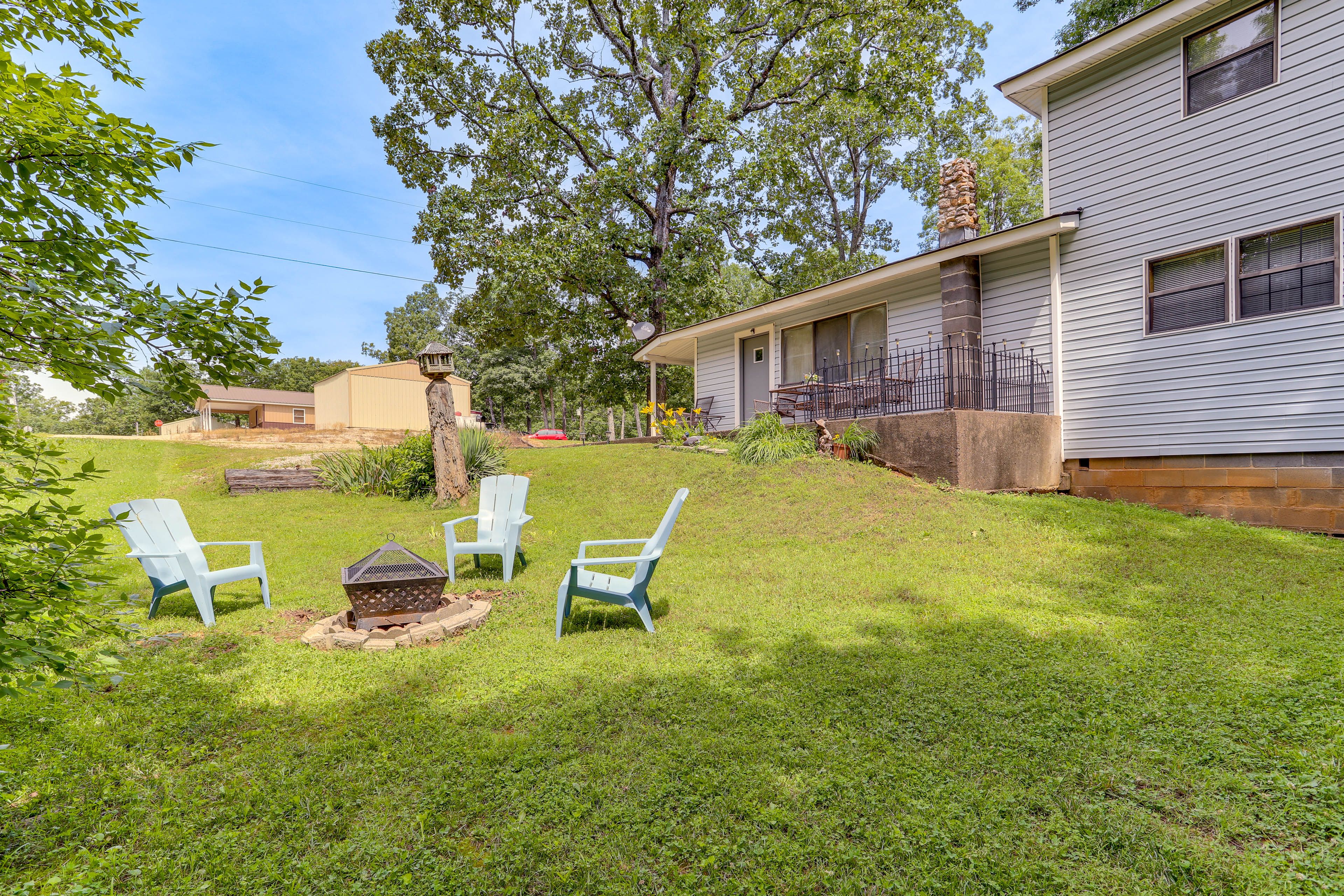 Exterior | Spacious Yard