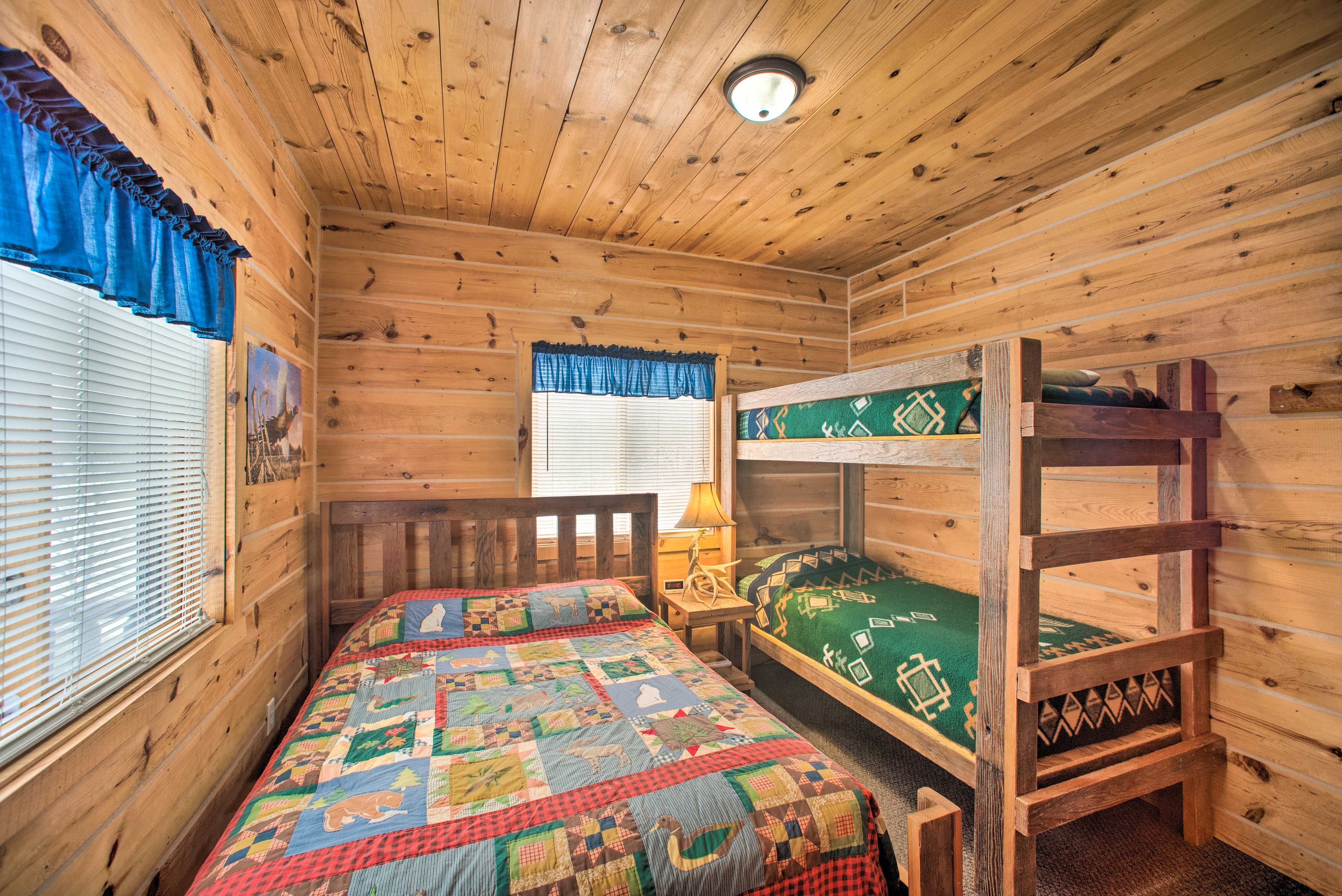 Bedroom 3 | Queen Bed | Twin Bunk Bed | 1st Floor