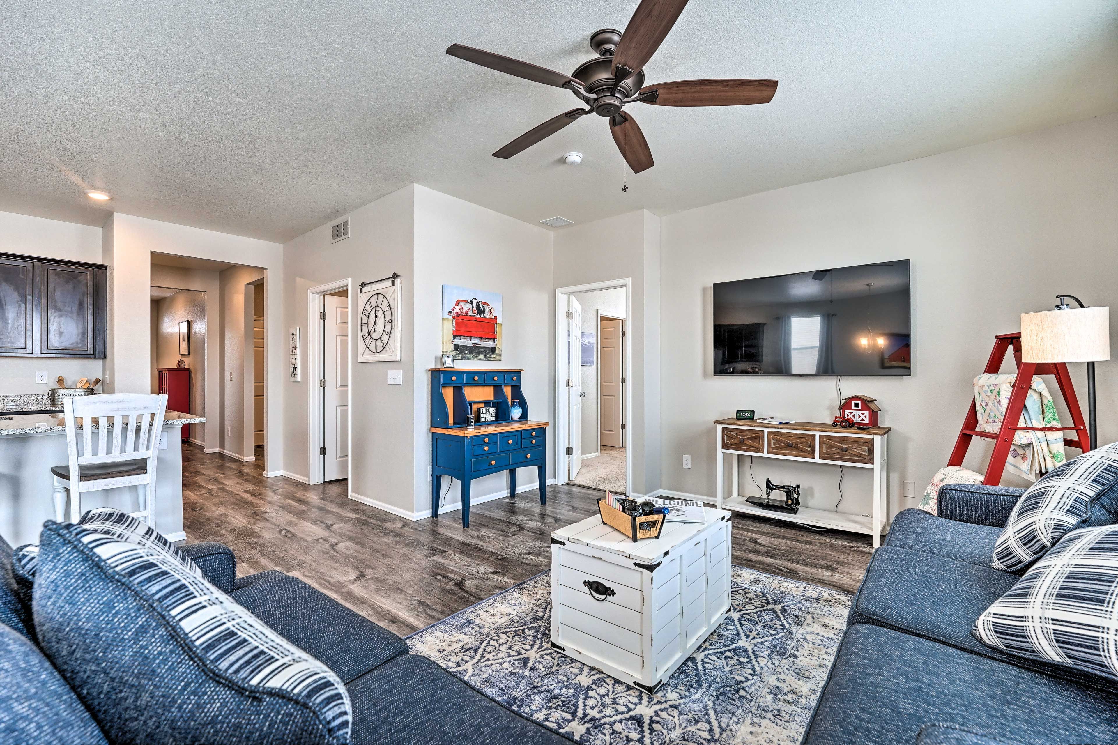 Living Room | Smart TV