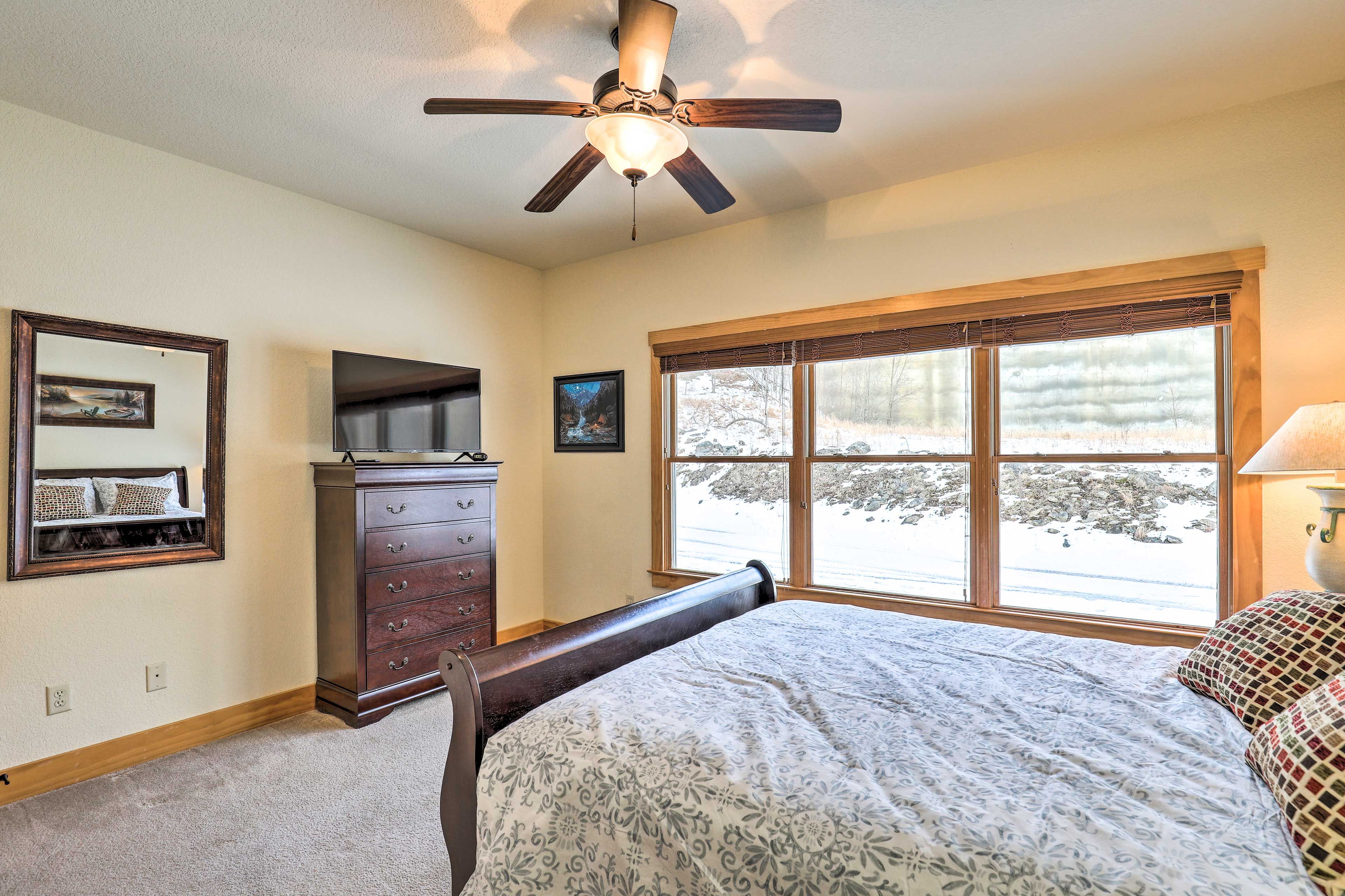 Bedroom 1 | Linens Provided