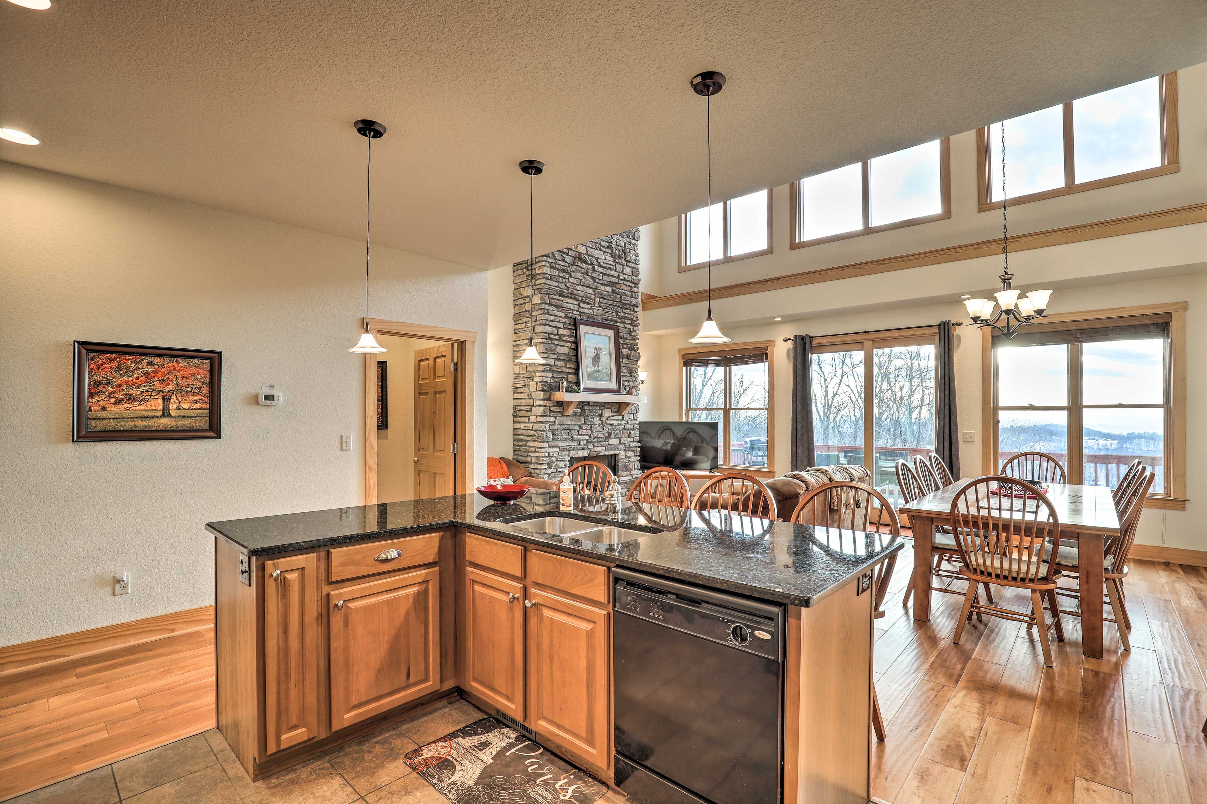 Fully Equipped Kitchen | 1st Floor | Crockpot