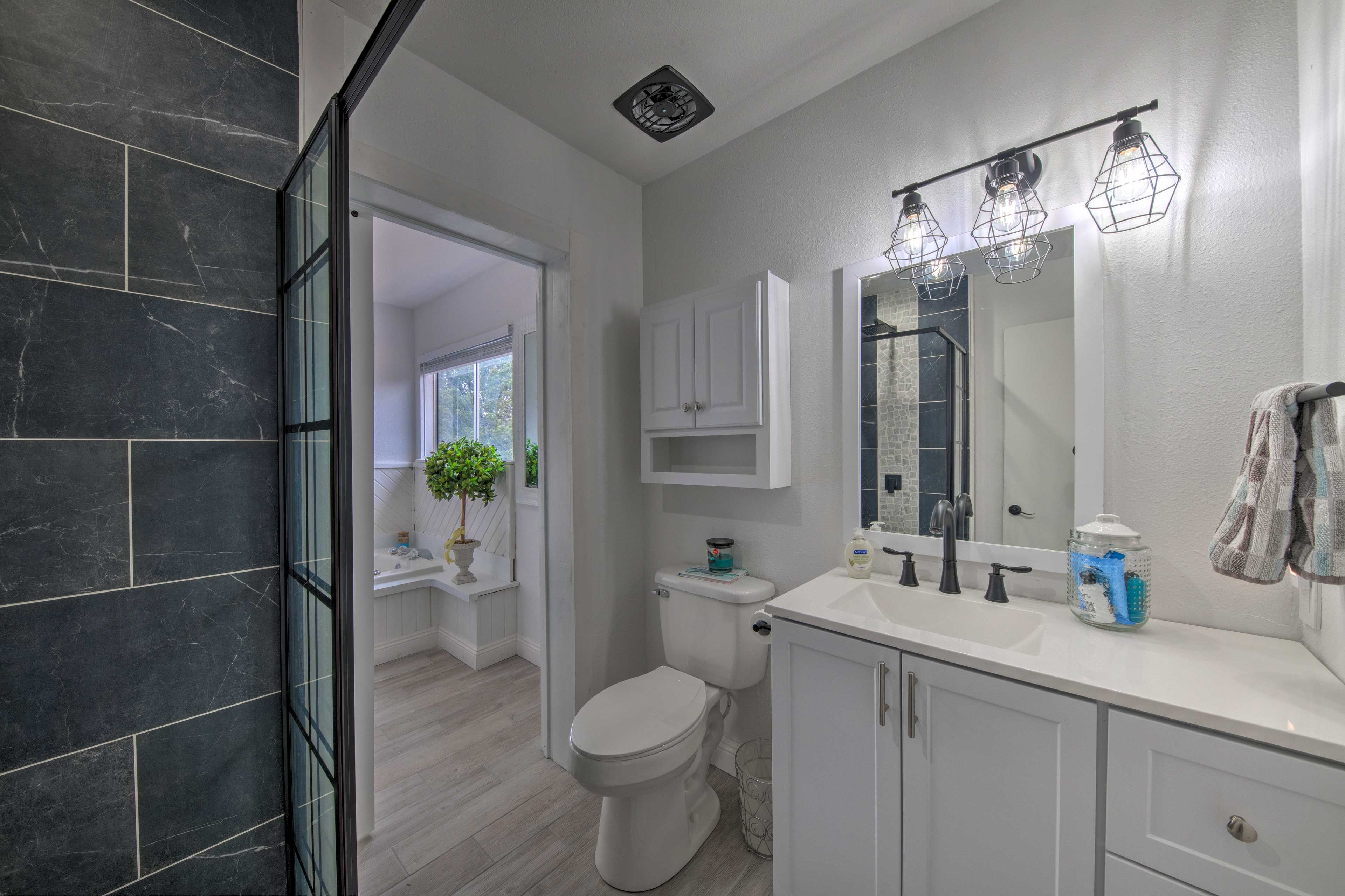 En-Suite Bathroom