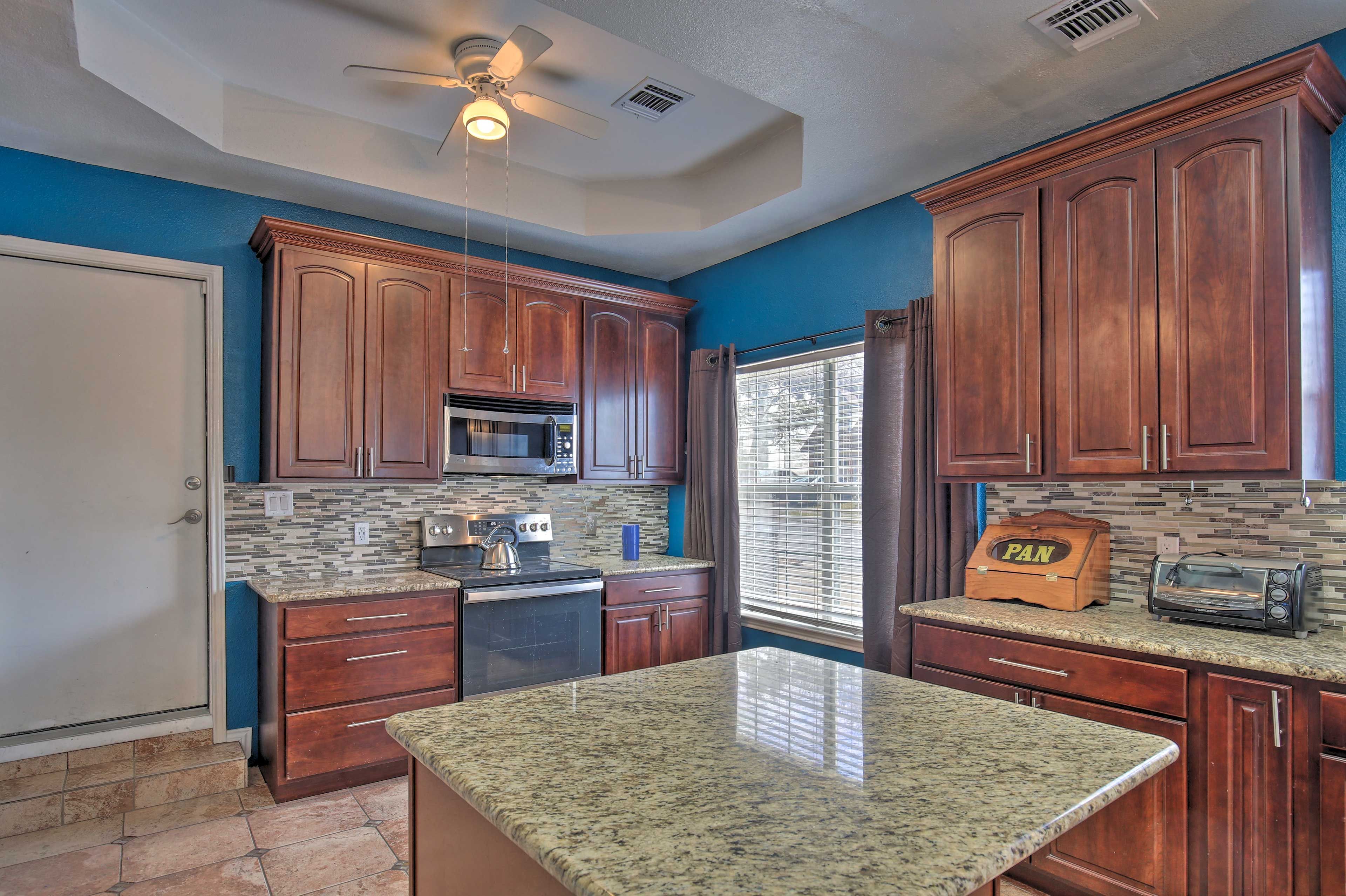 Fully Equipped Kitchen | Stainless Steel Appliances | Basic Cooking Essentials