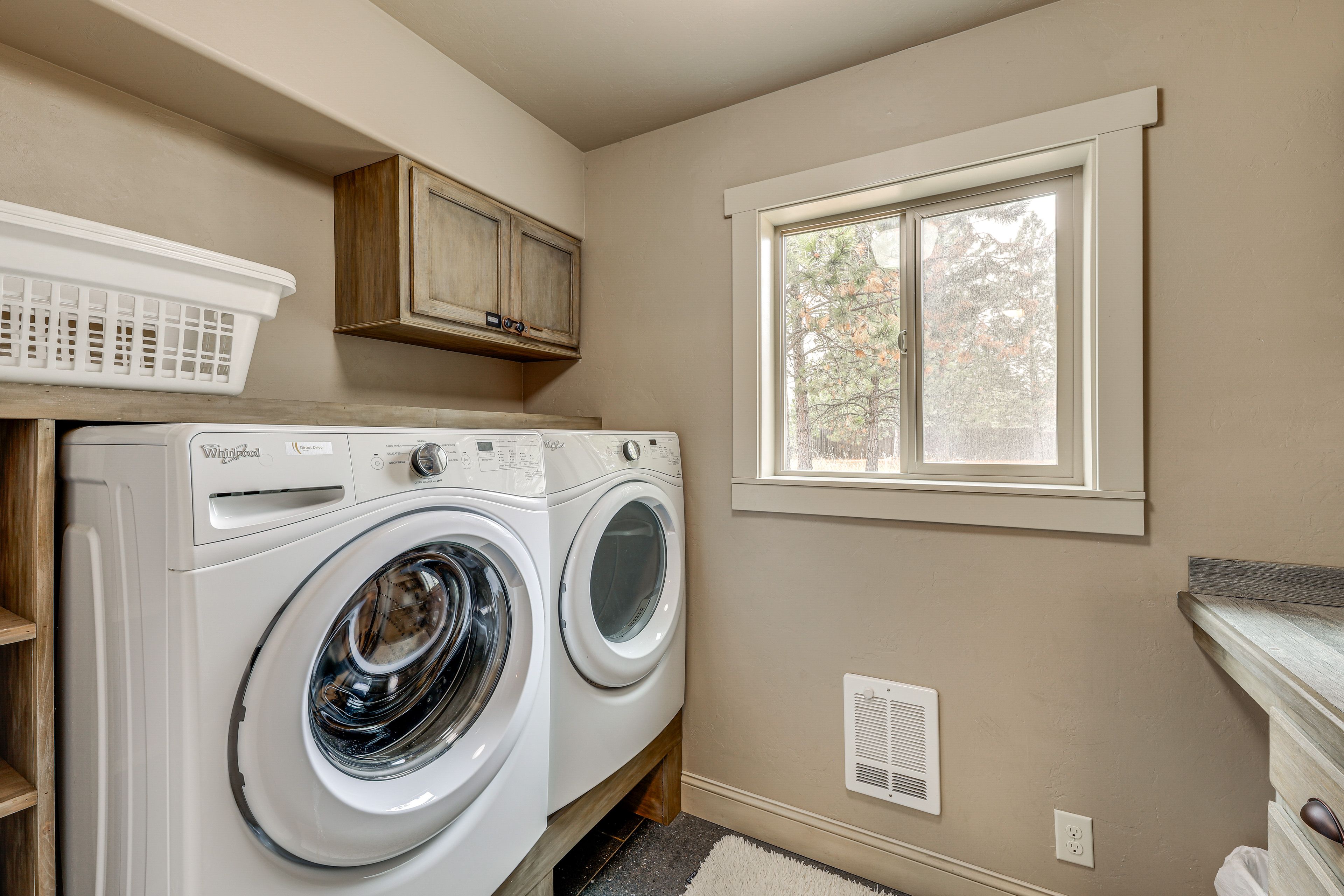 Laundry | Detergent Provided | 1st Floor