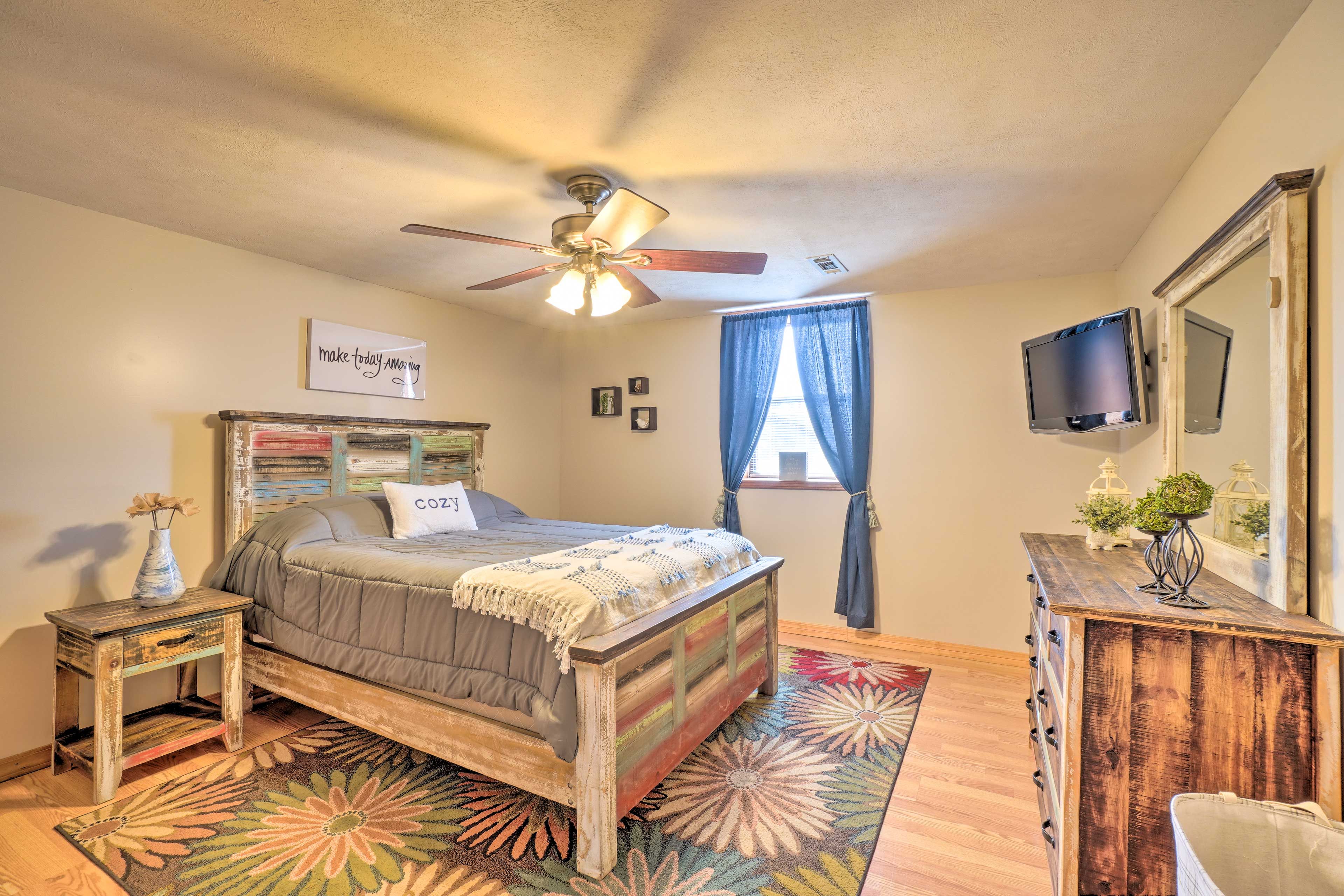 Bedroom 2 | Queen Bed | Basement