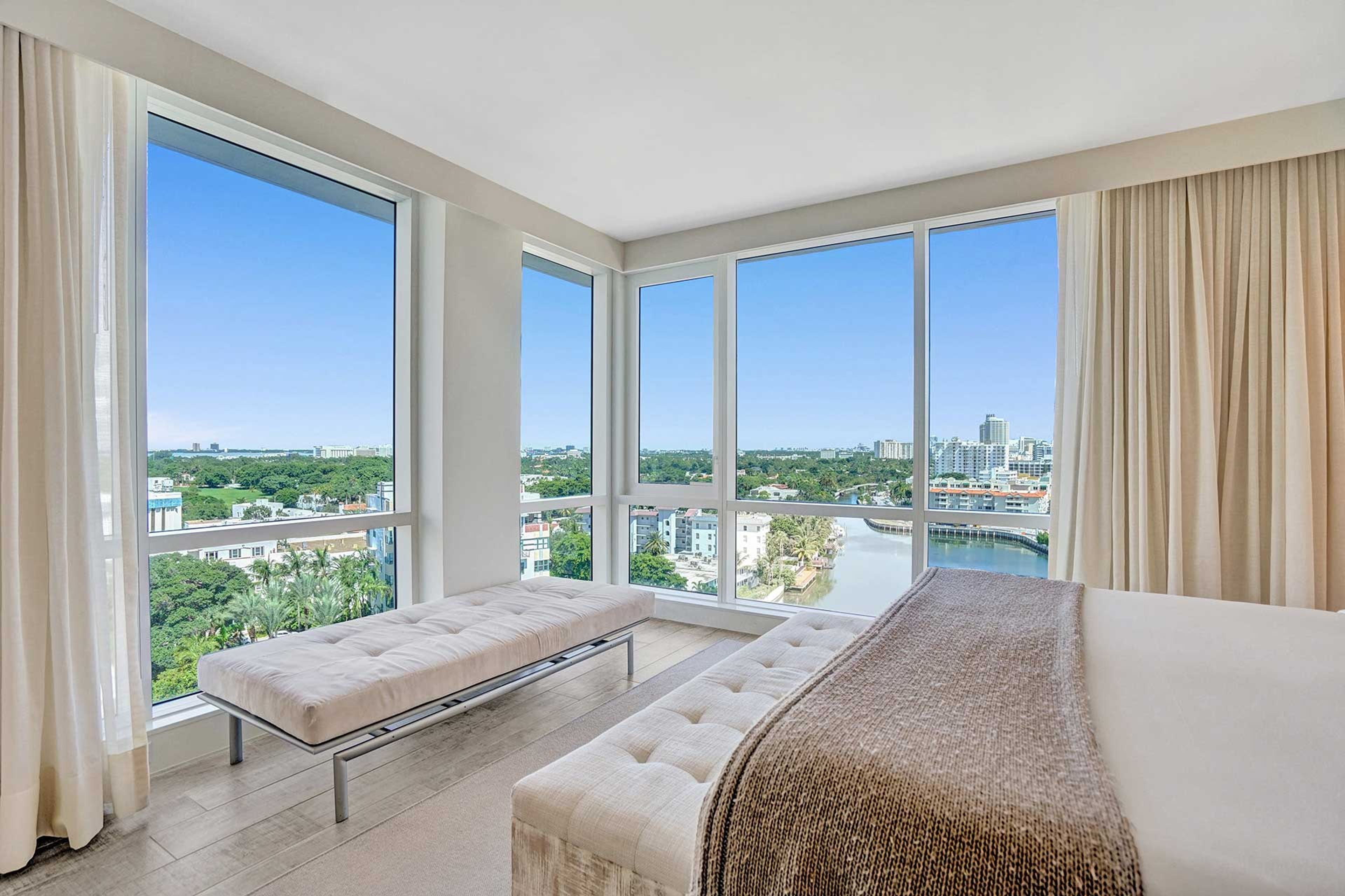 Bedroom | Floor-to-Ceiling Windows