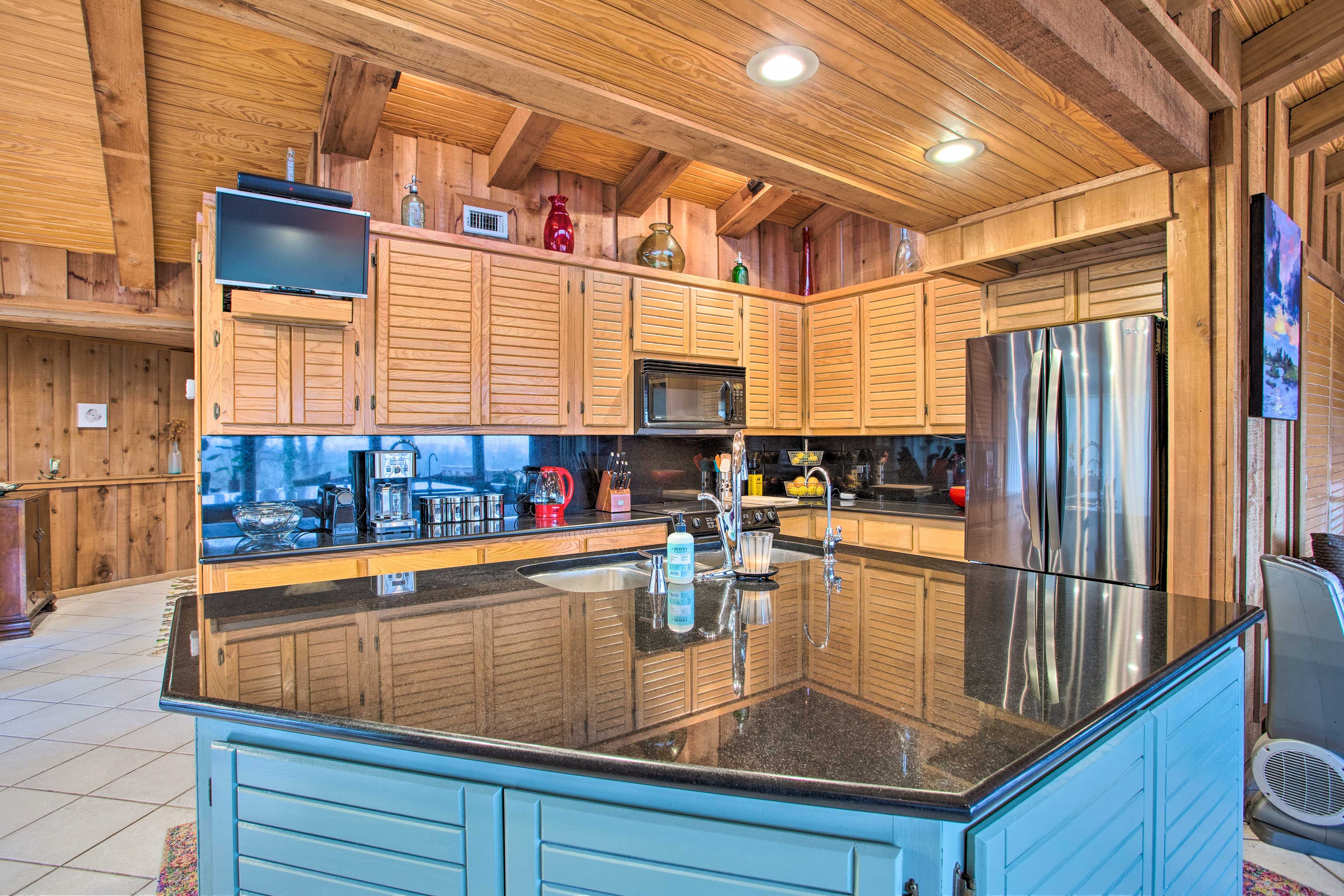 Kitchen | Dishware & Glassware