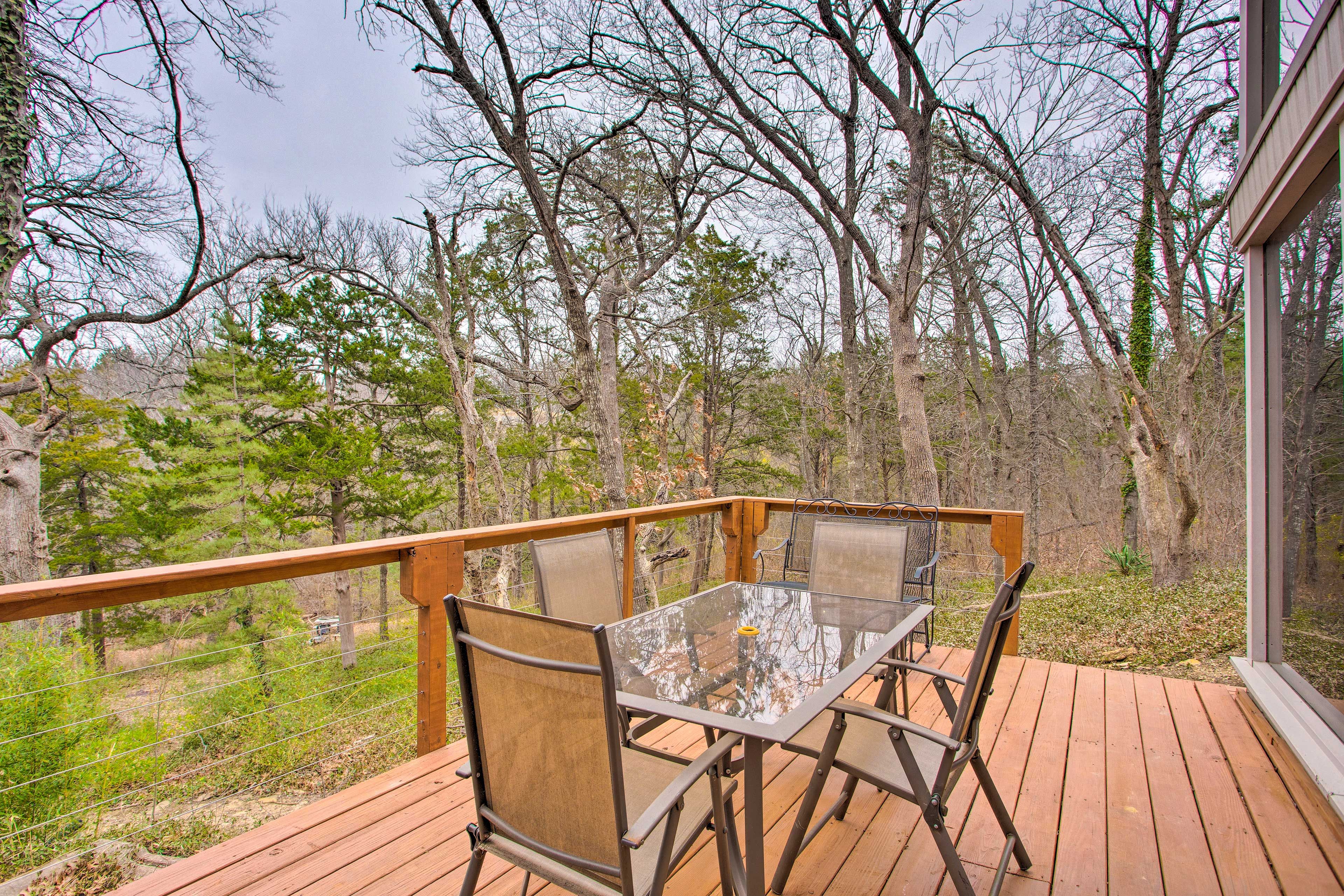 Private Outdoor Space | Patio Table